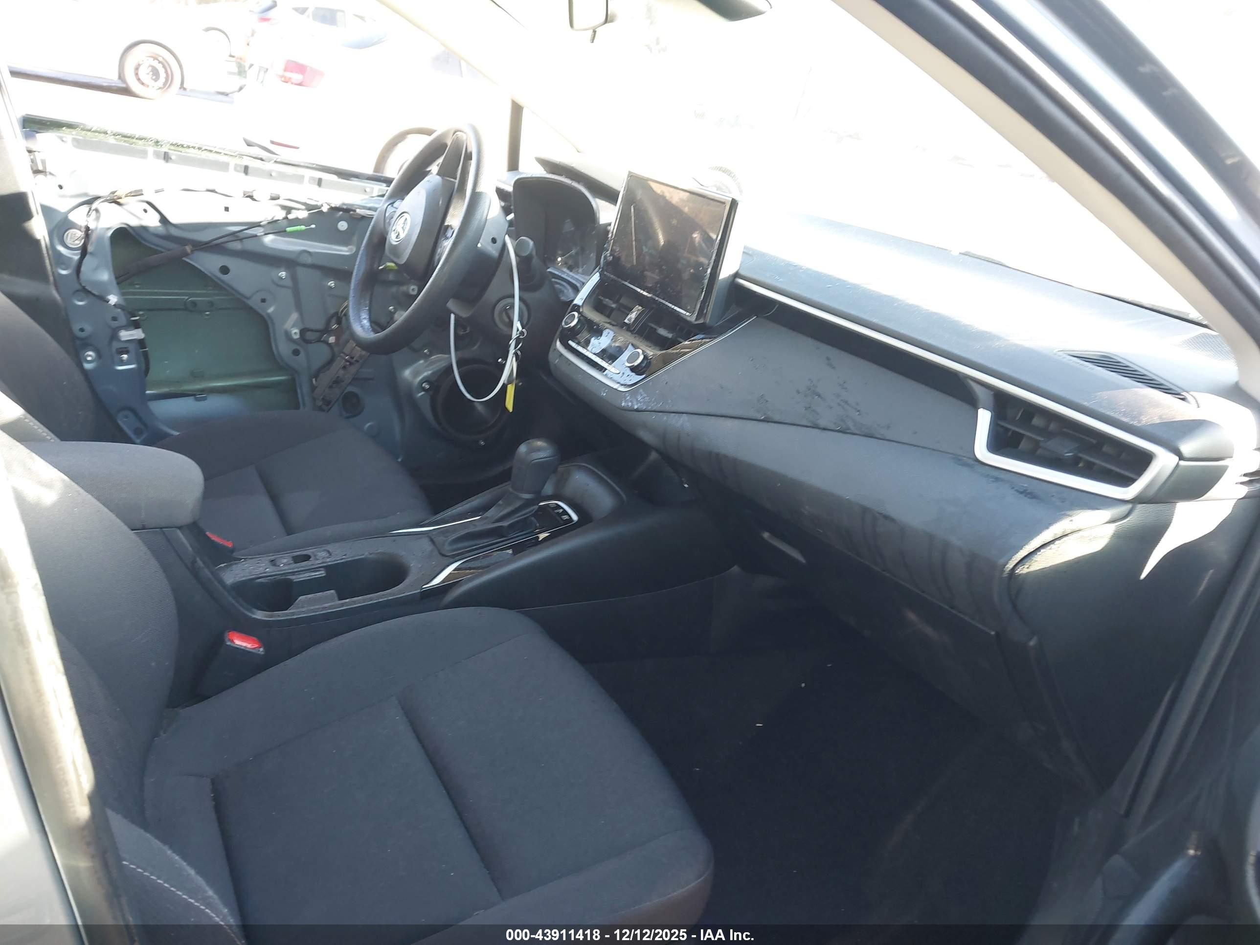 TOYOTA COROLLA image 5