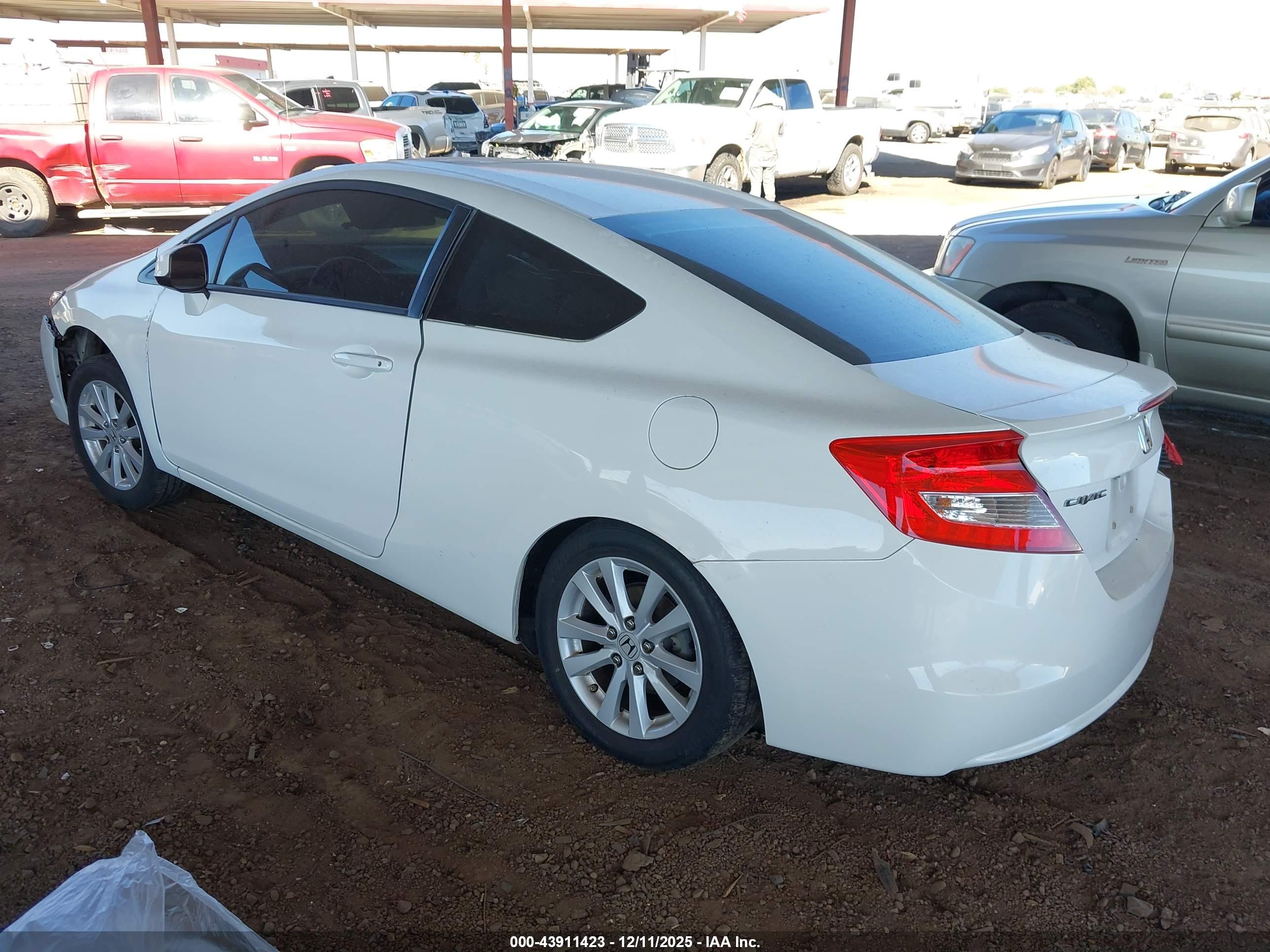 HONDA CIVIC image 3
