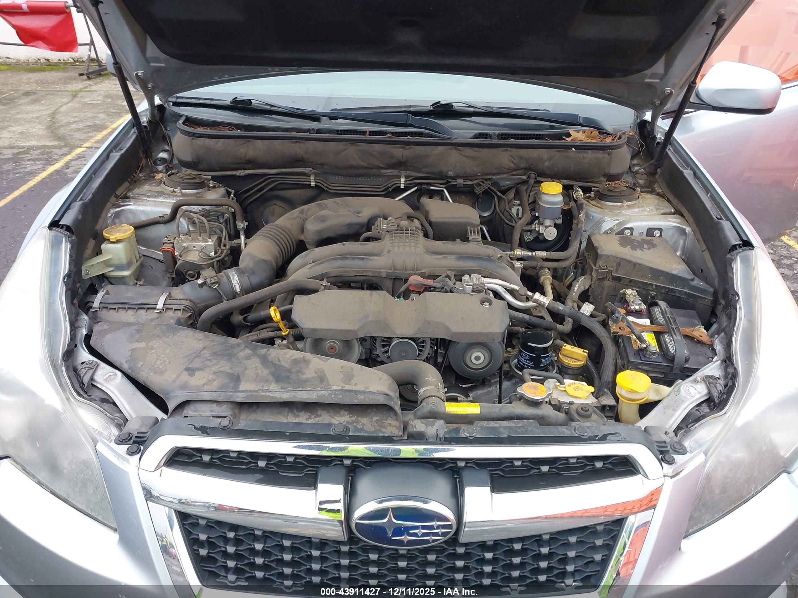 SUBARU LEGACY image 10