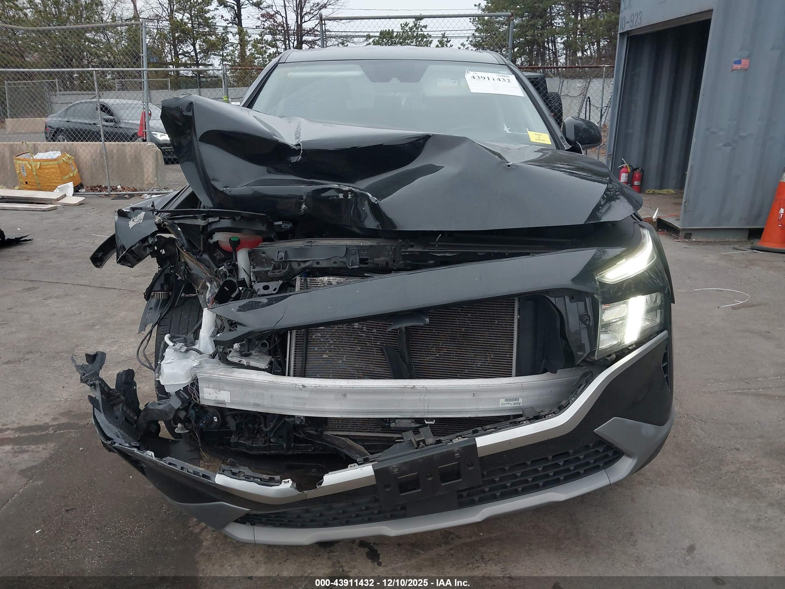 HYUNDAI SANTA image 6