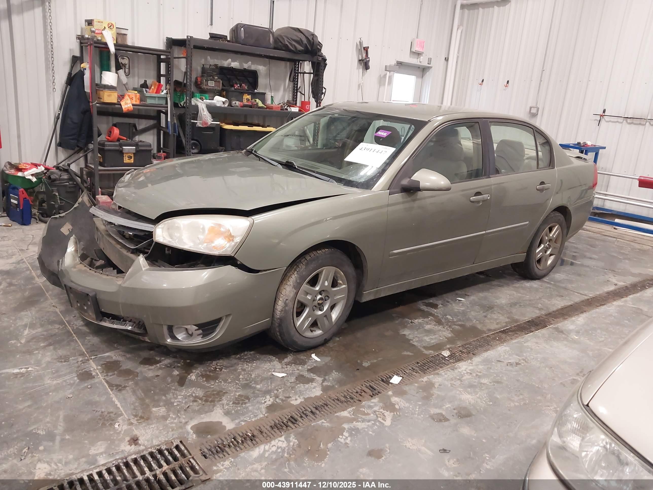 CHEVROLET MALIBU image 2