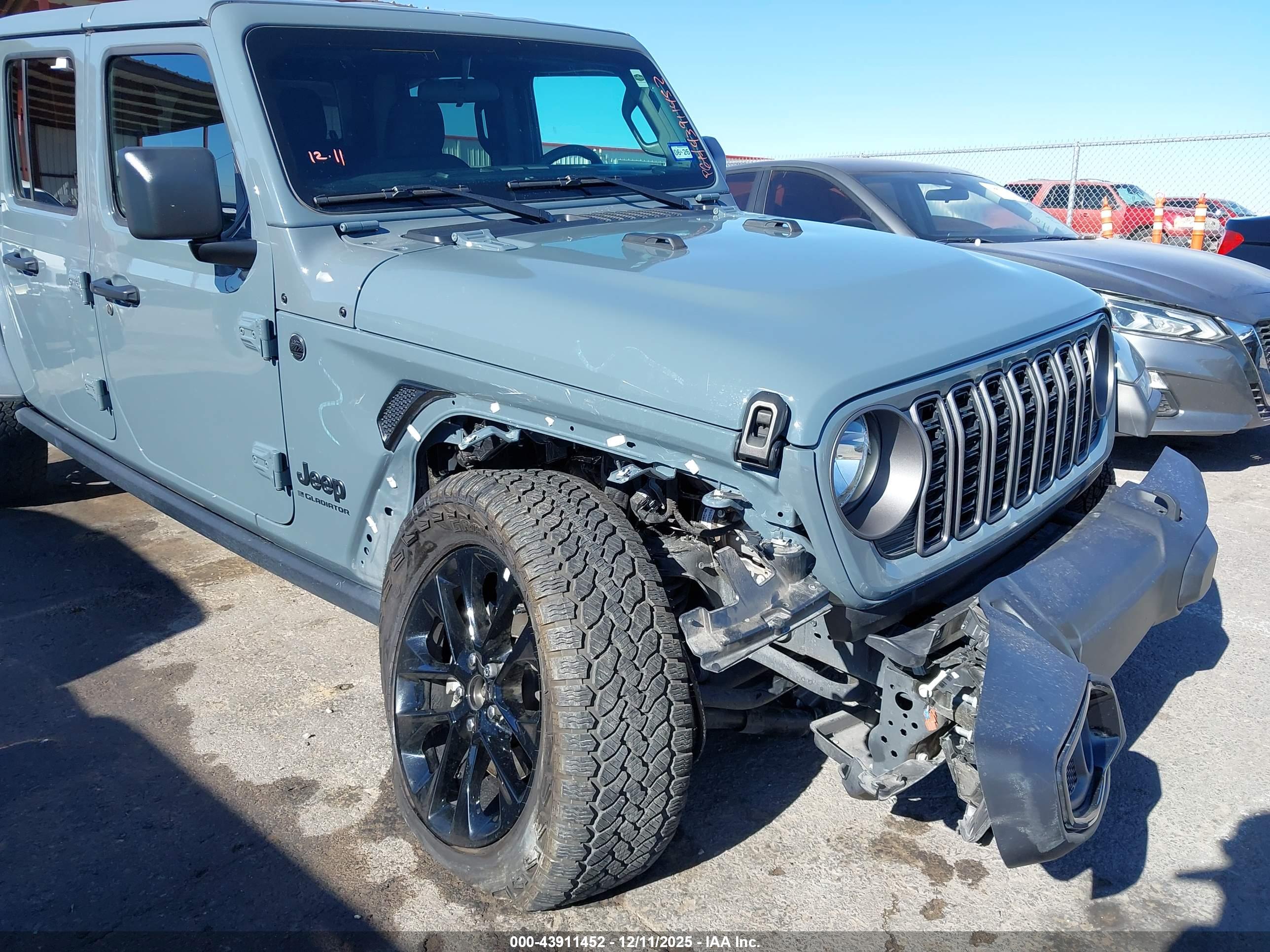 JEEP GLADIATOR image 6
