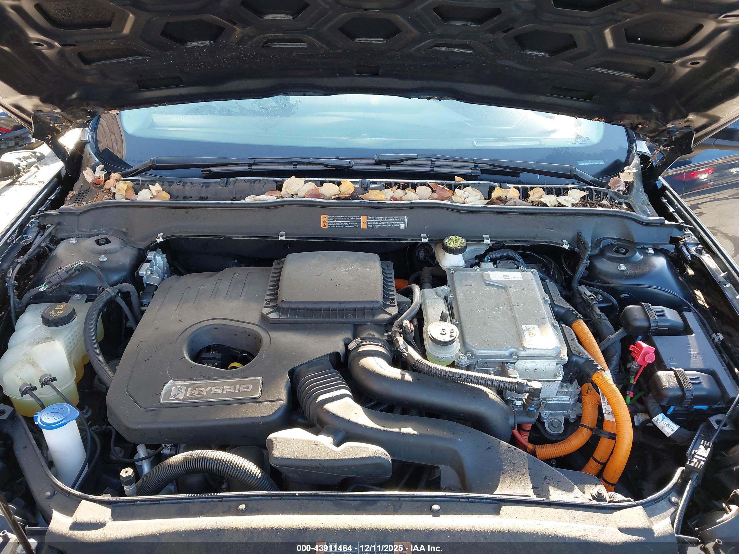 FORD FUSION image 10