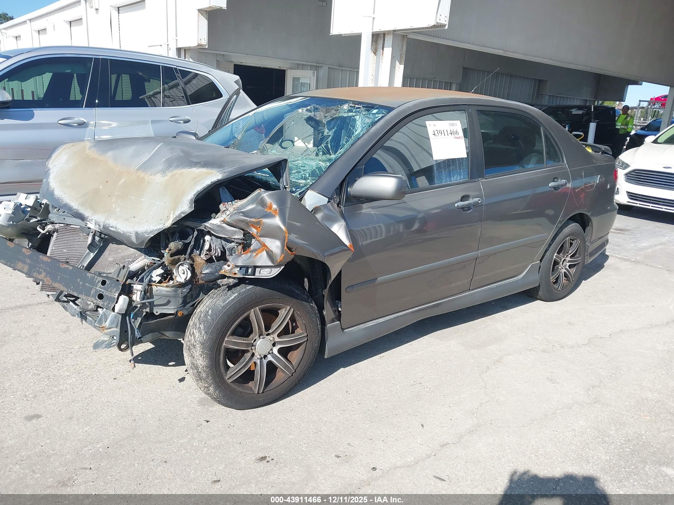 TOYOTA COROLLA image 2