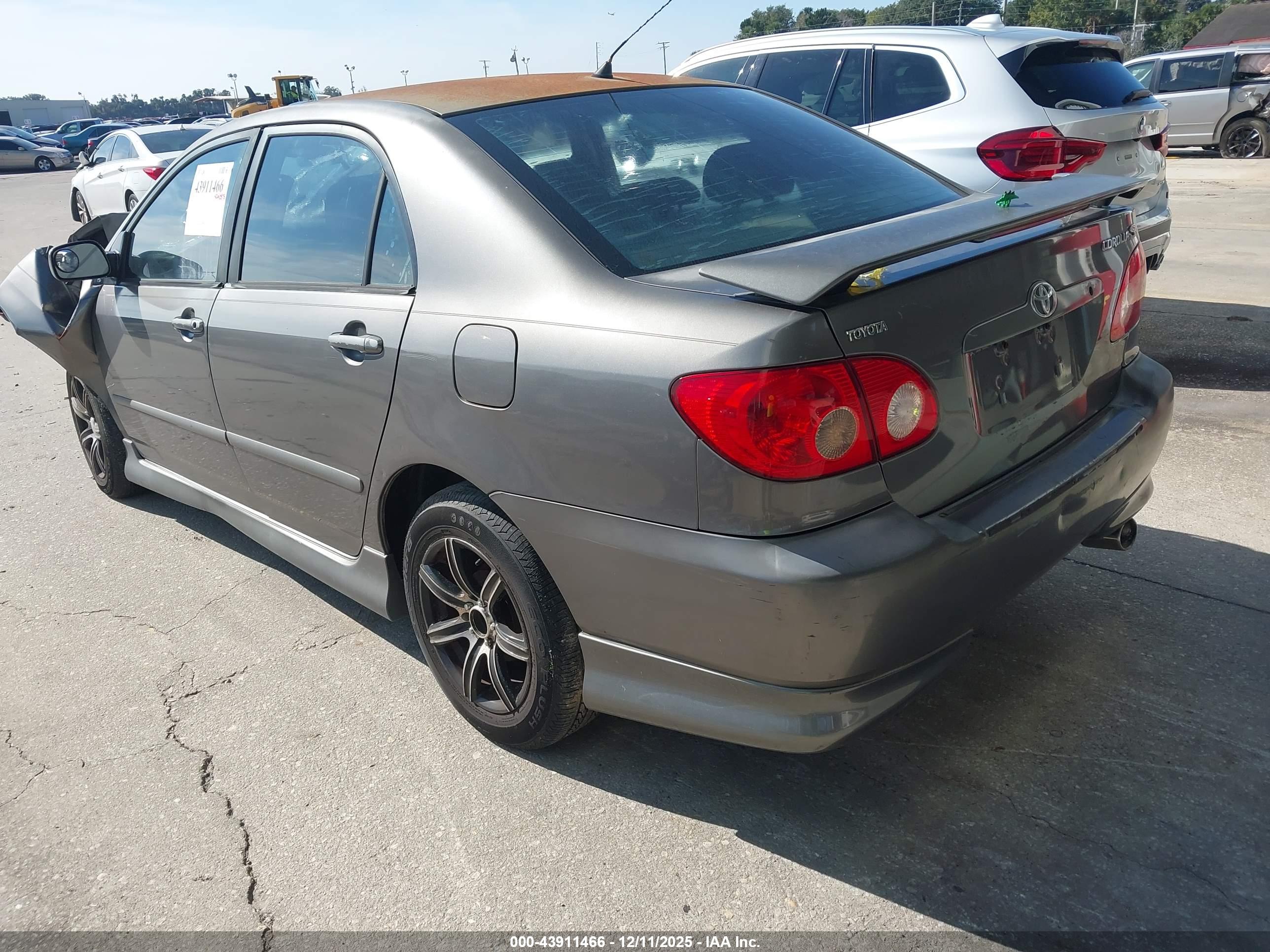TOYOTA COROLLA image 3