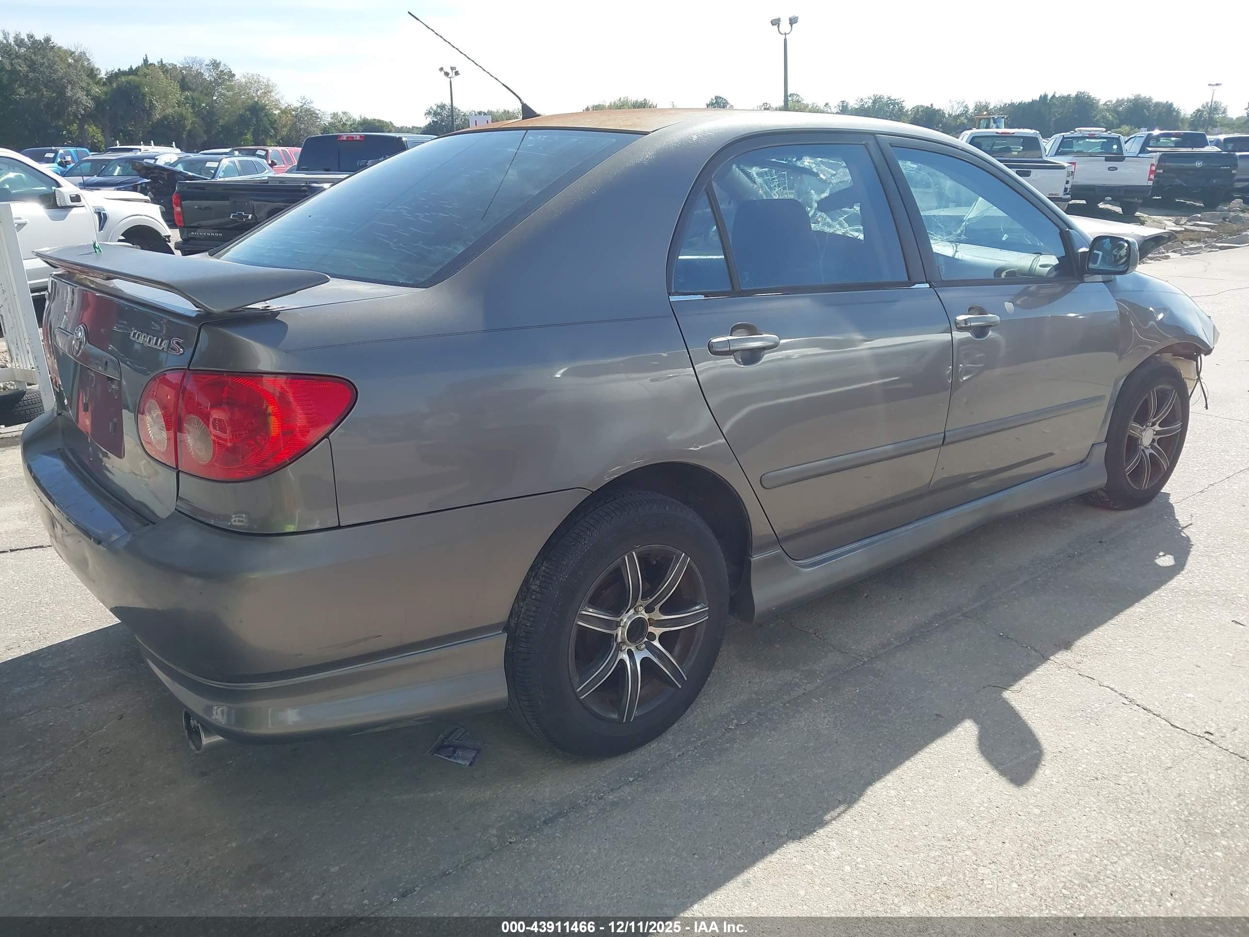 TOYOTA COROLLA image 4