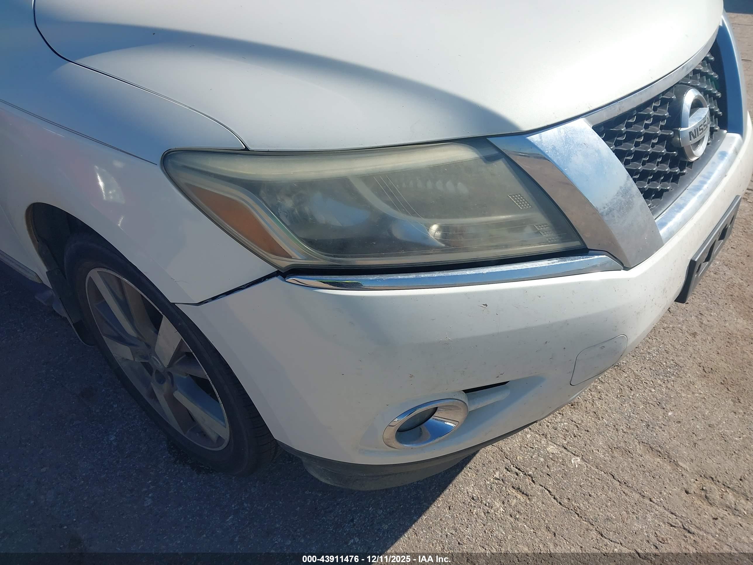NISSAN PATHFINDER image 6