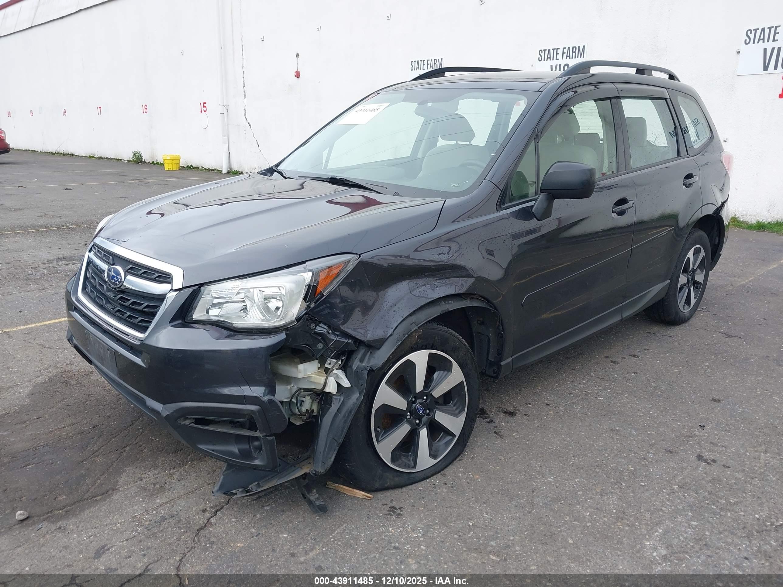 SUBARU FORESTER image 2