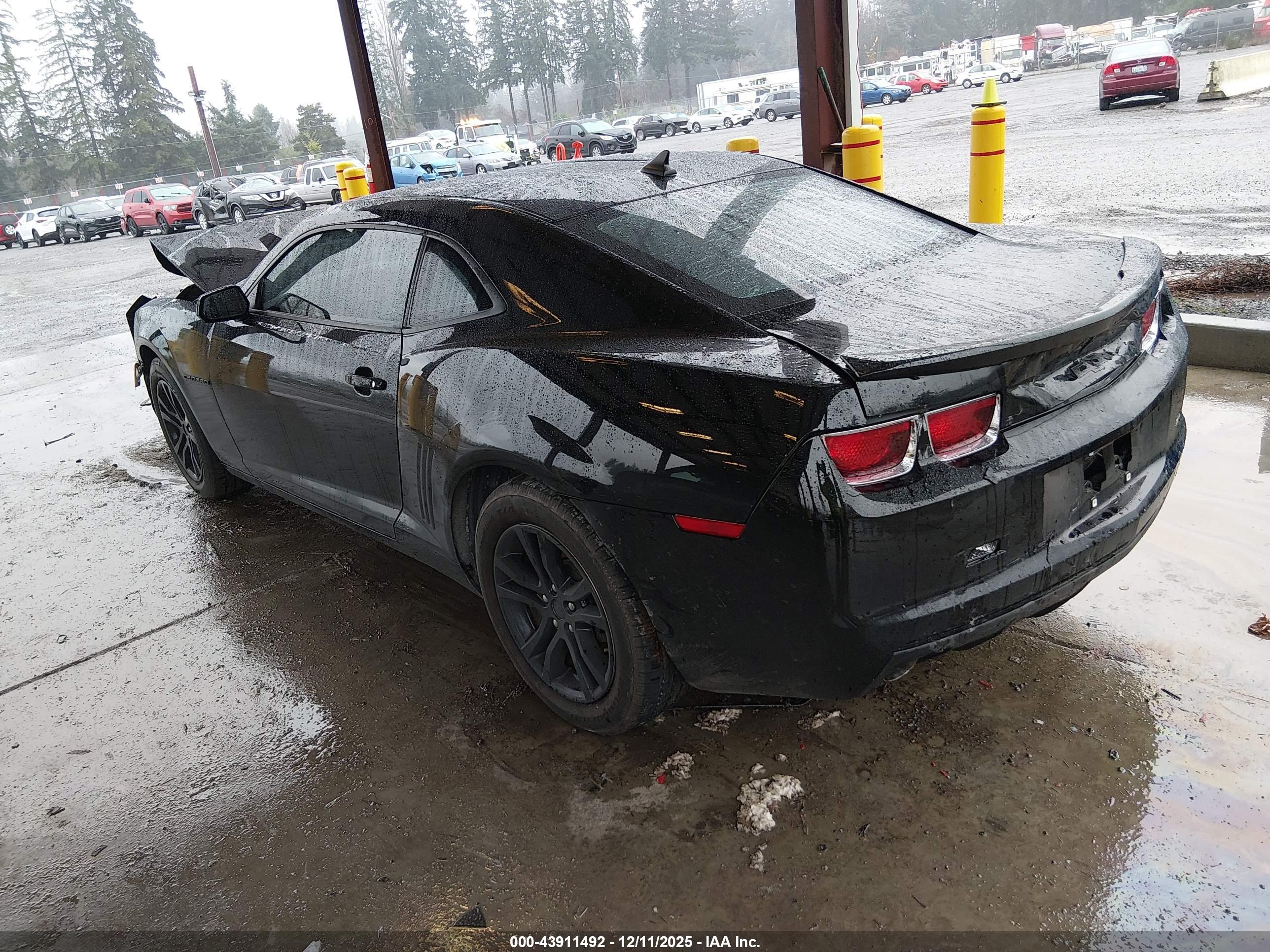 CHEVROLET CAMARO image 3