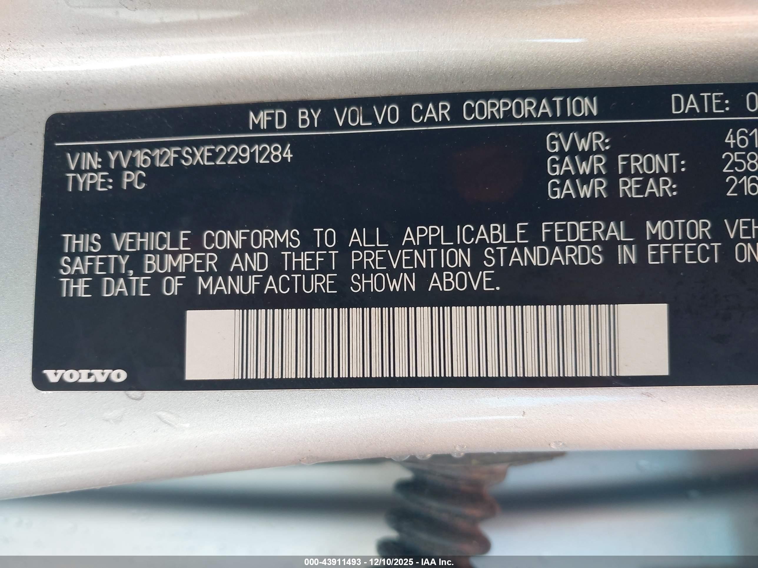 VOLVO S60 image 9