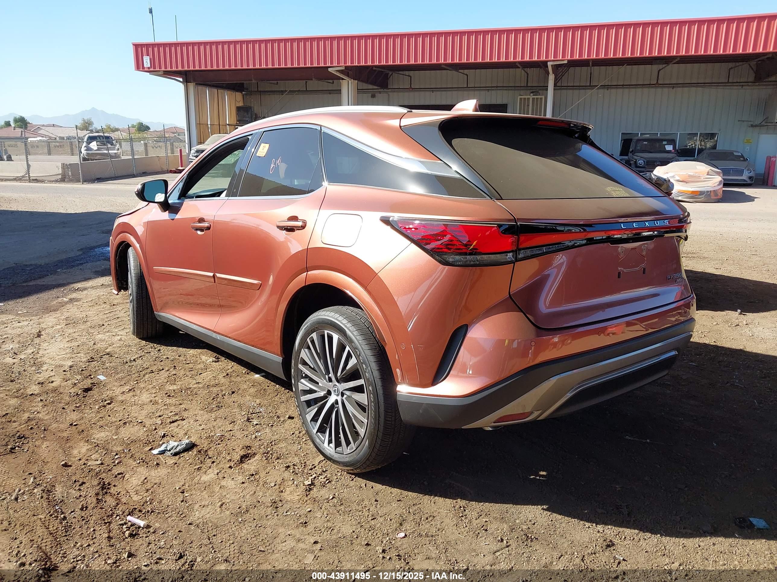LEXUS RX image 3