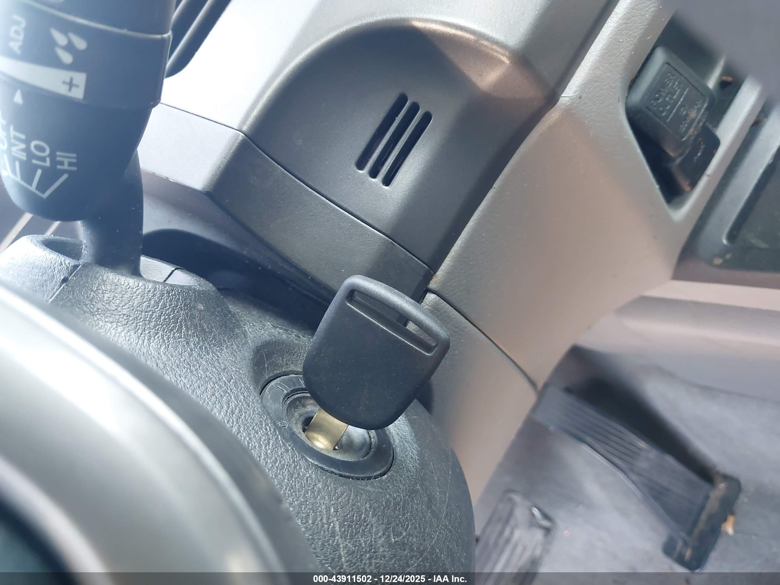 HONDA CIVIC image 11