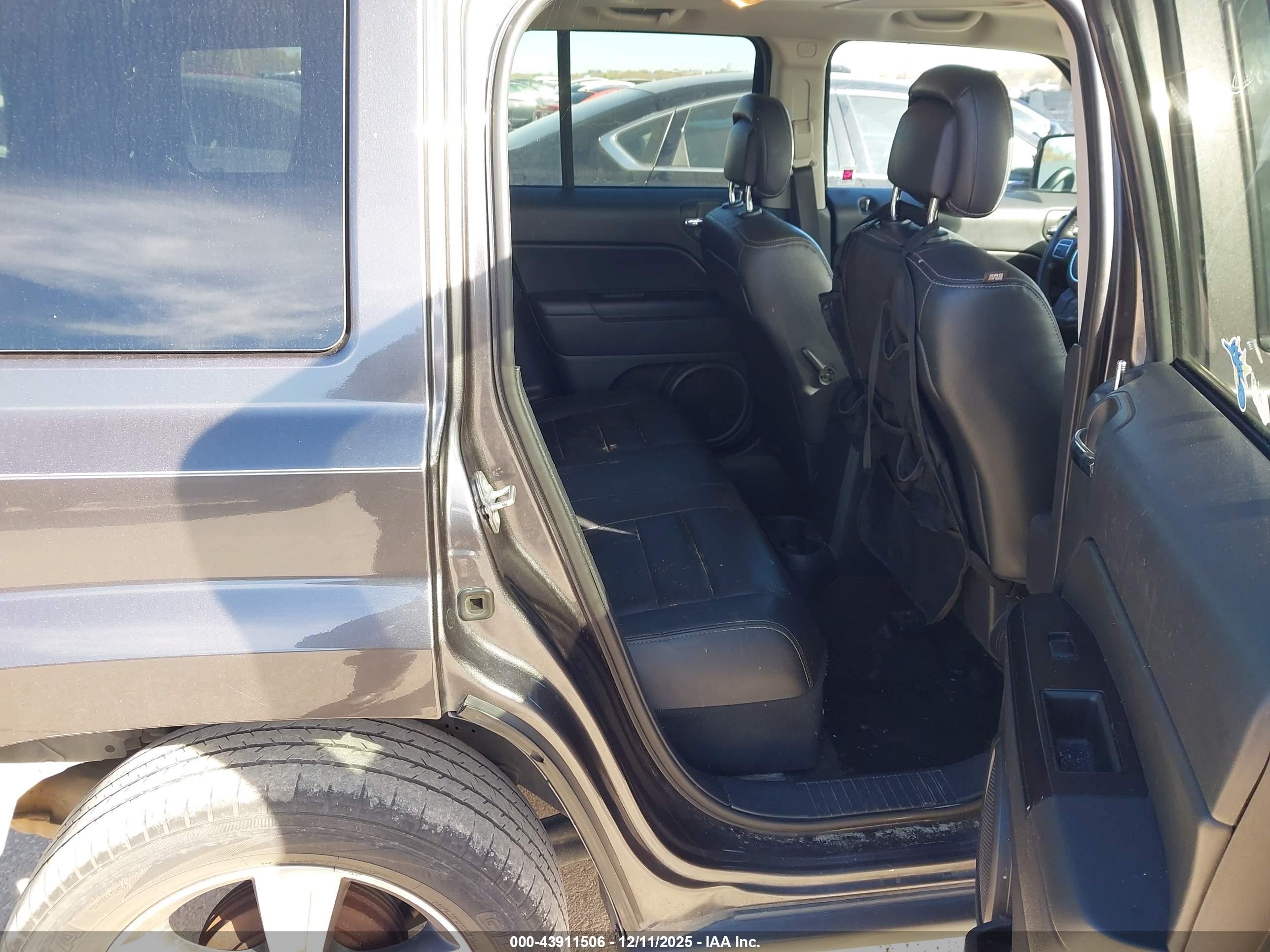 JEEP PATRIOT image 8