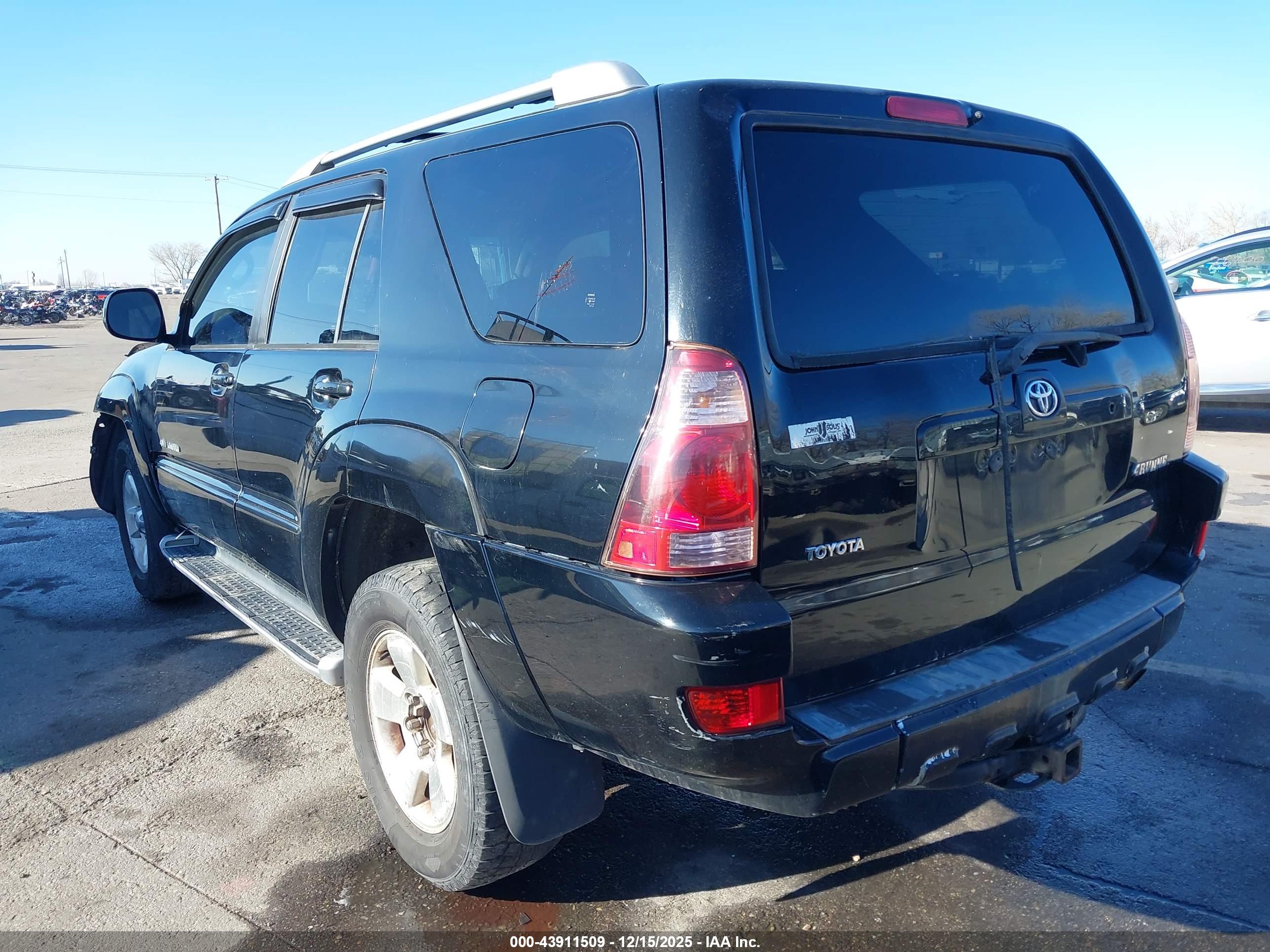 TOYOTA 4RUNNER image 3
