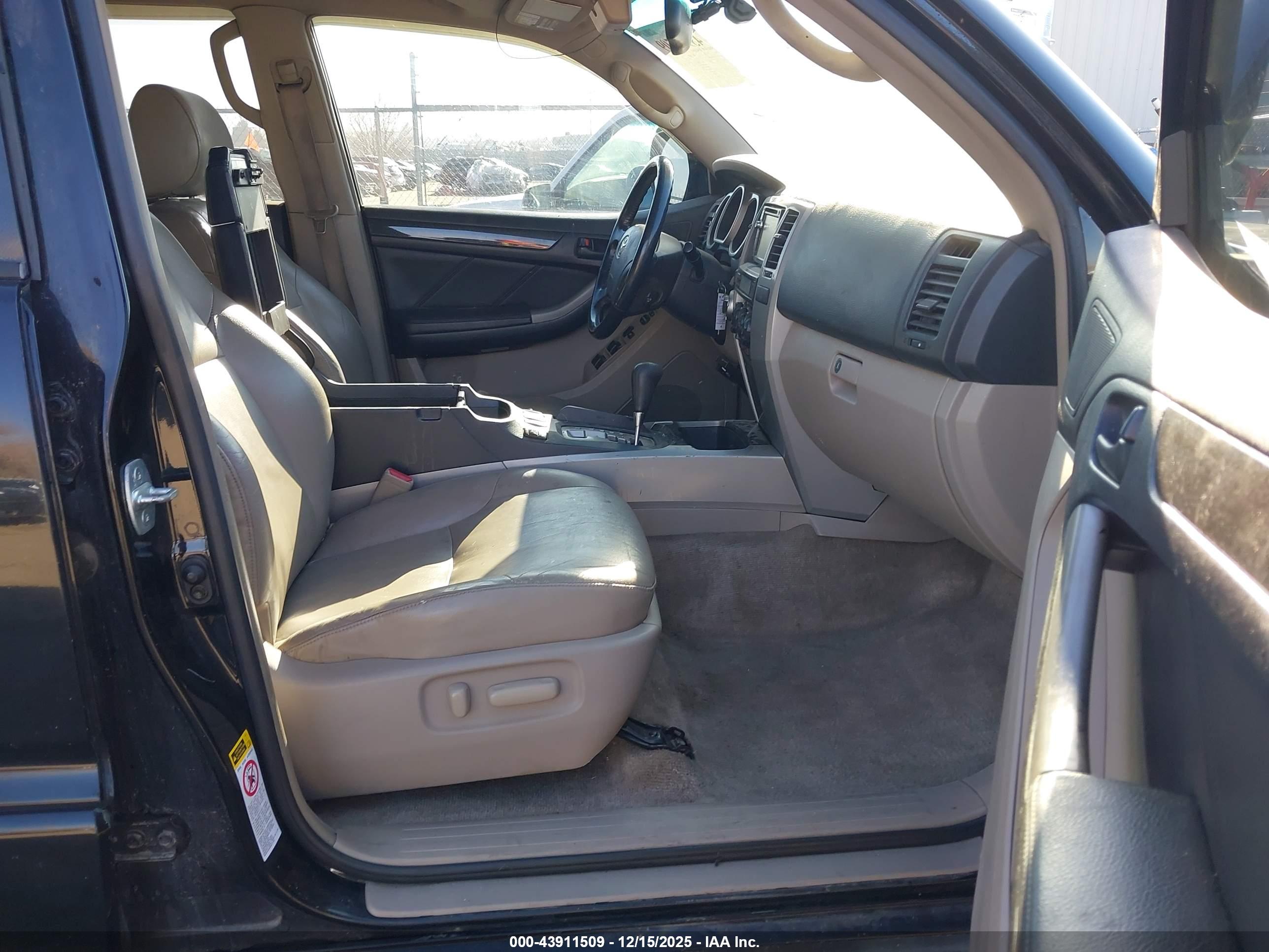 TOYOTA 4RUNNER image 5