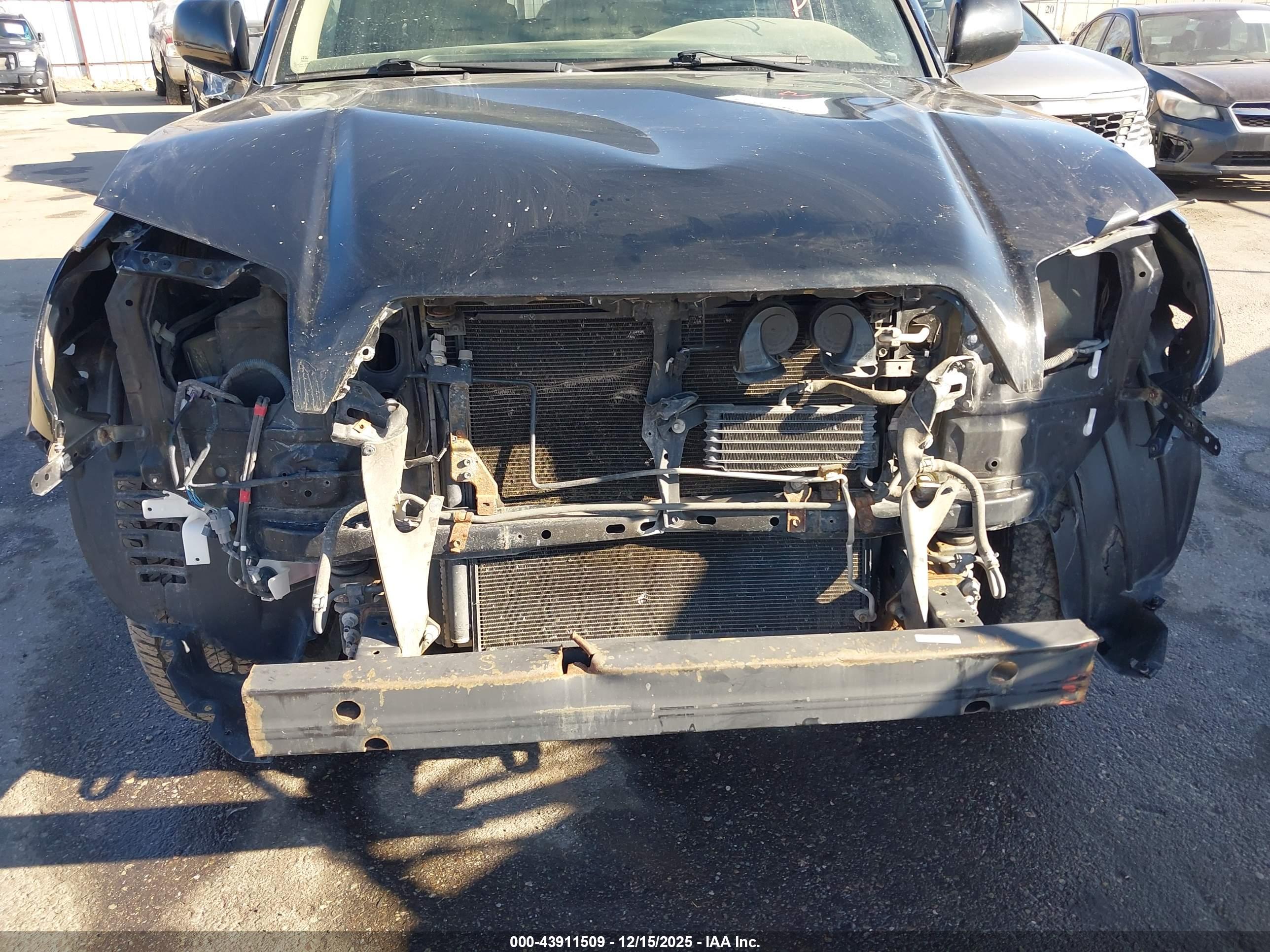 TOYOTA 4RUNNER image 6