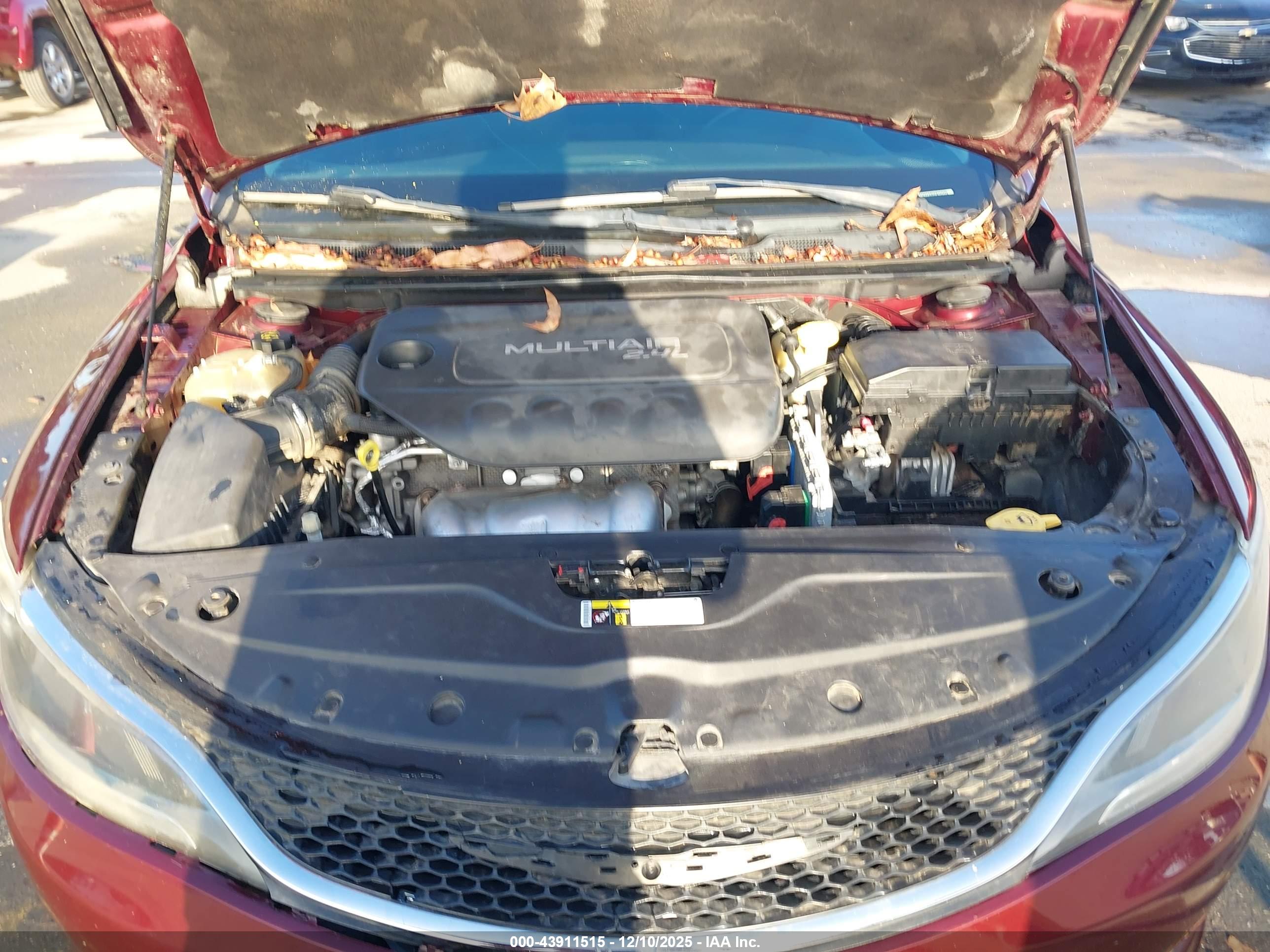 CHRYSLER 200 image 10