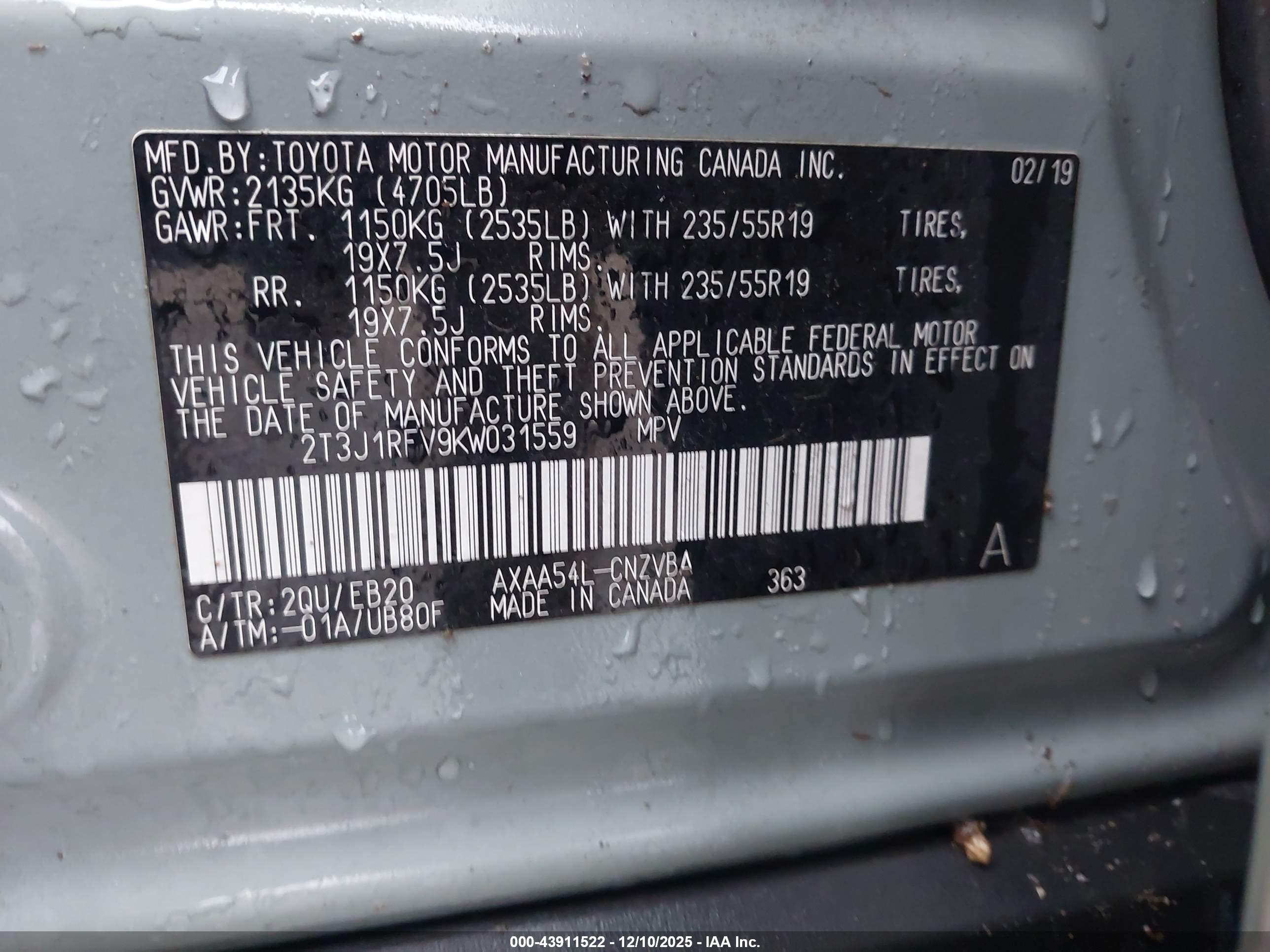 TOYOTA RAV4 image 9