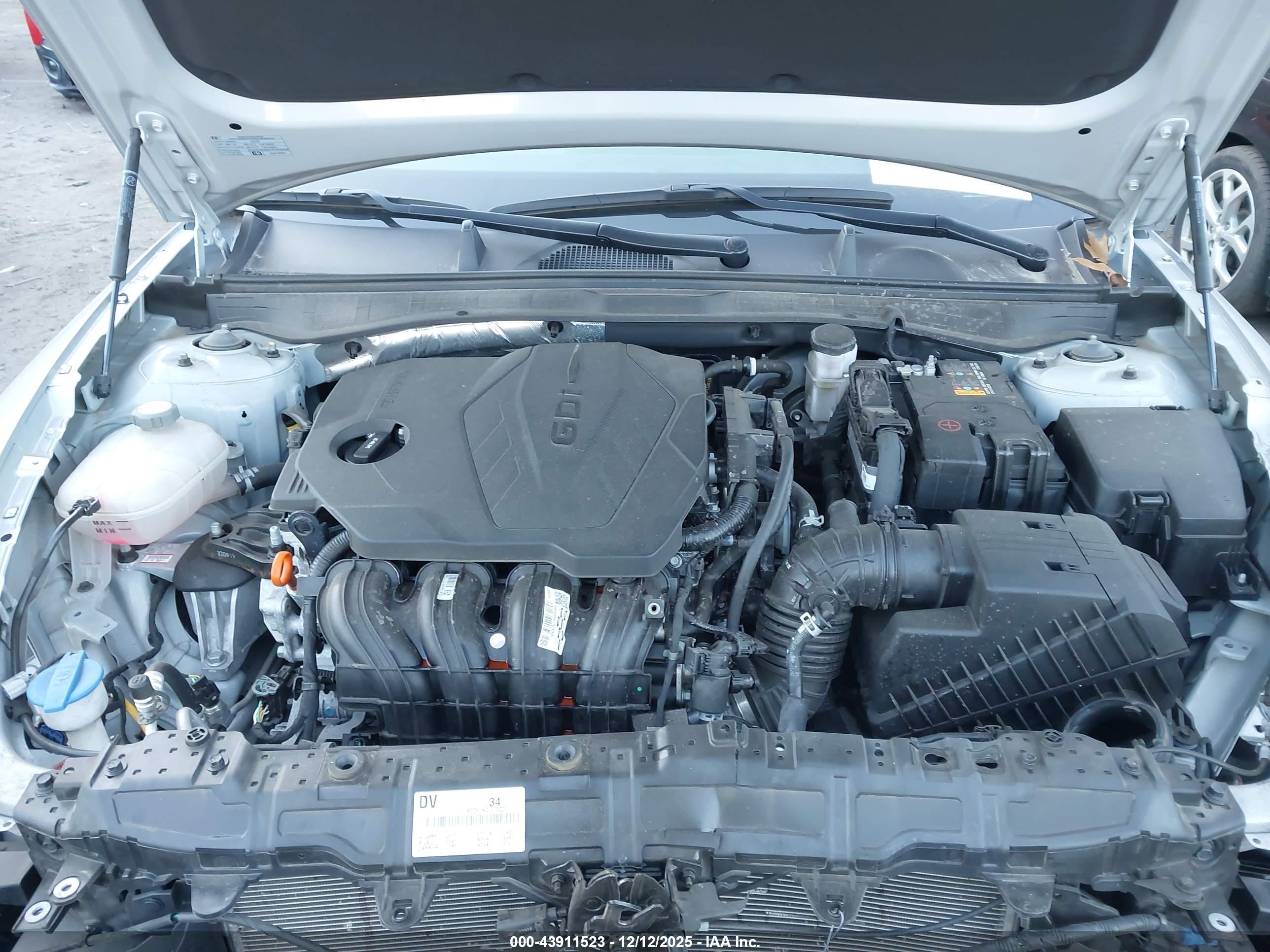 HYUNDAI SONATA image 10