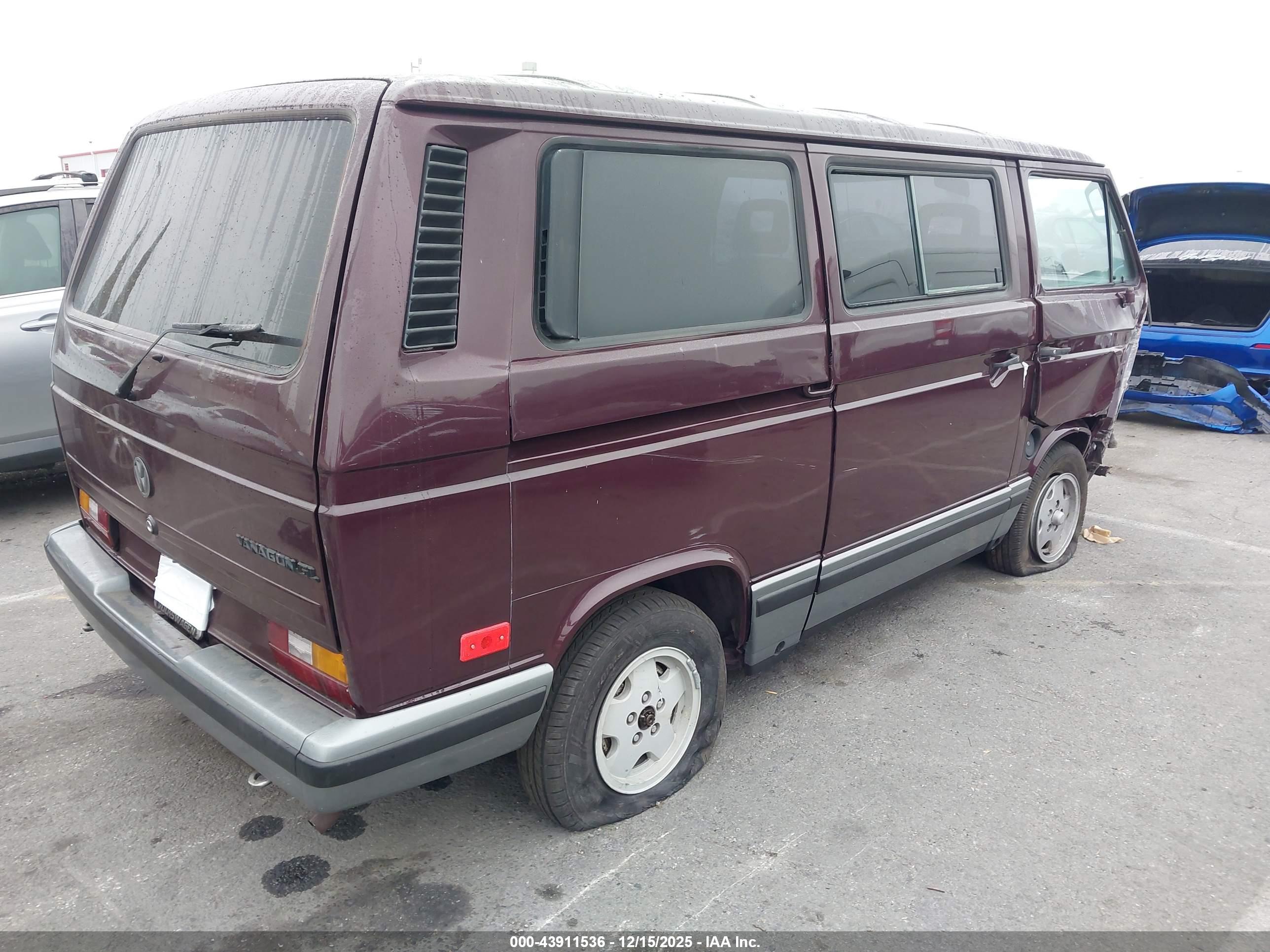 VOLKSWAGEN VANAGON image 4