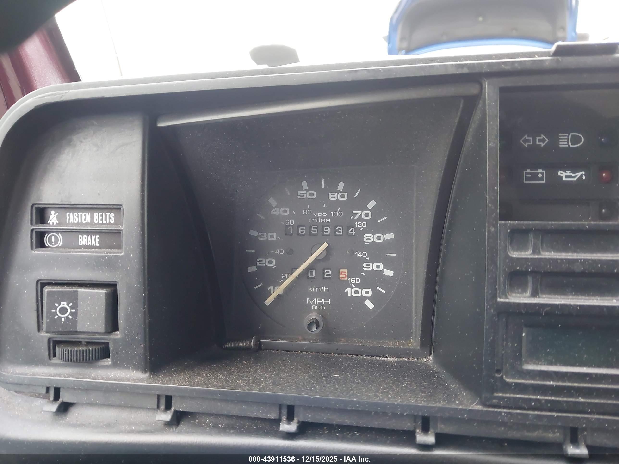 VOLKSWAGEN VANAGON image 7