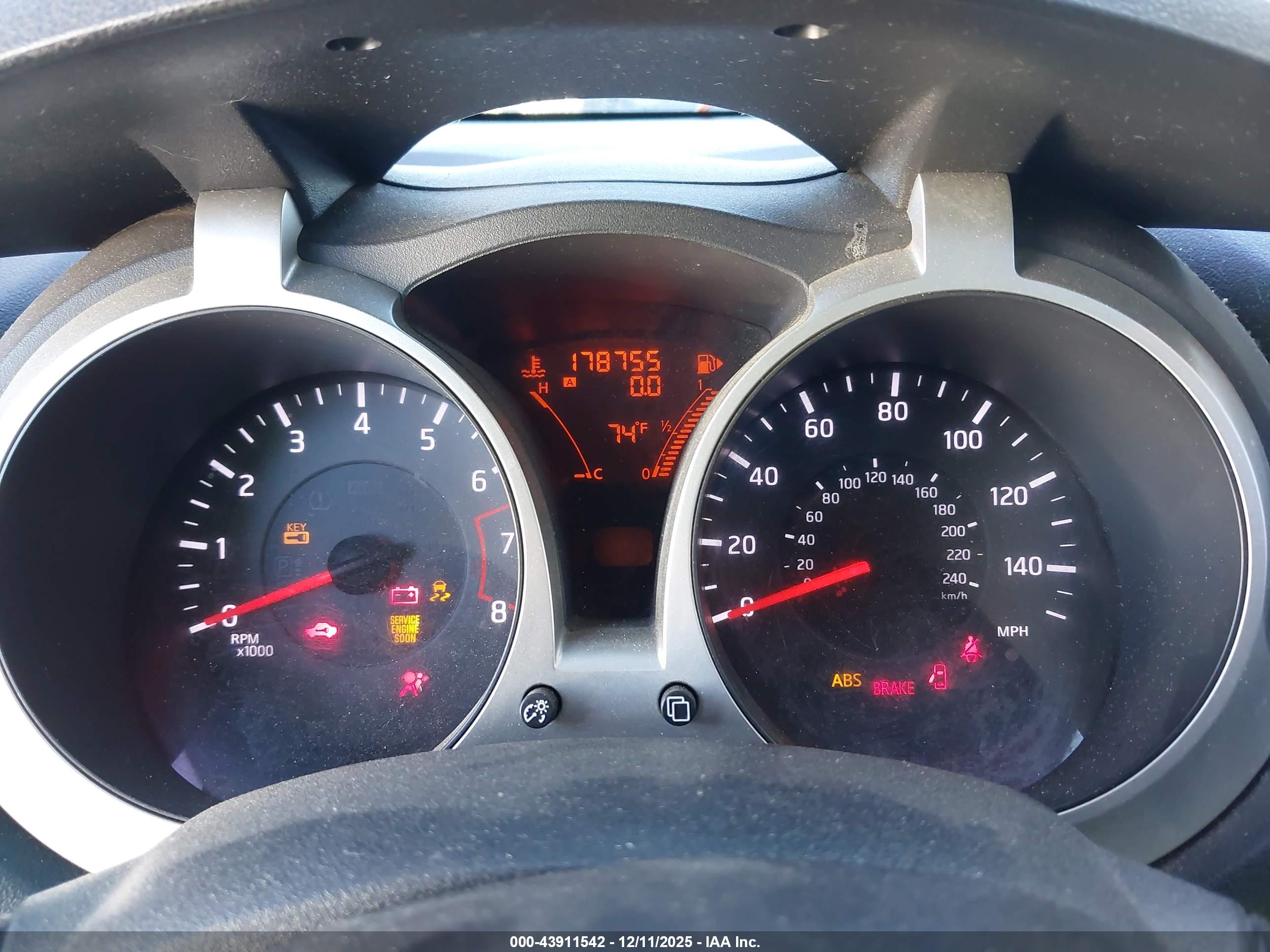 NISSAN JUKE image 7