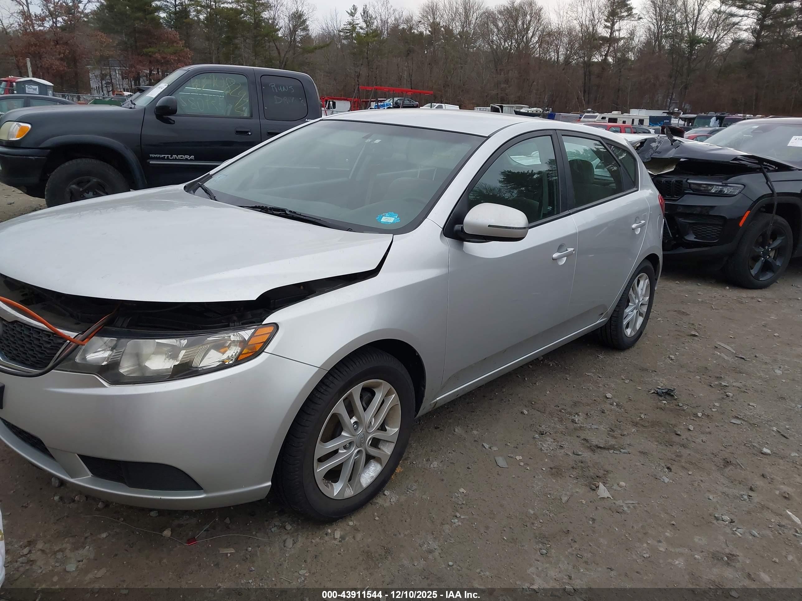 KIA FORTE image 2