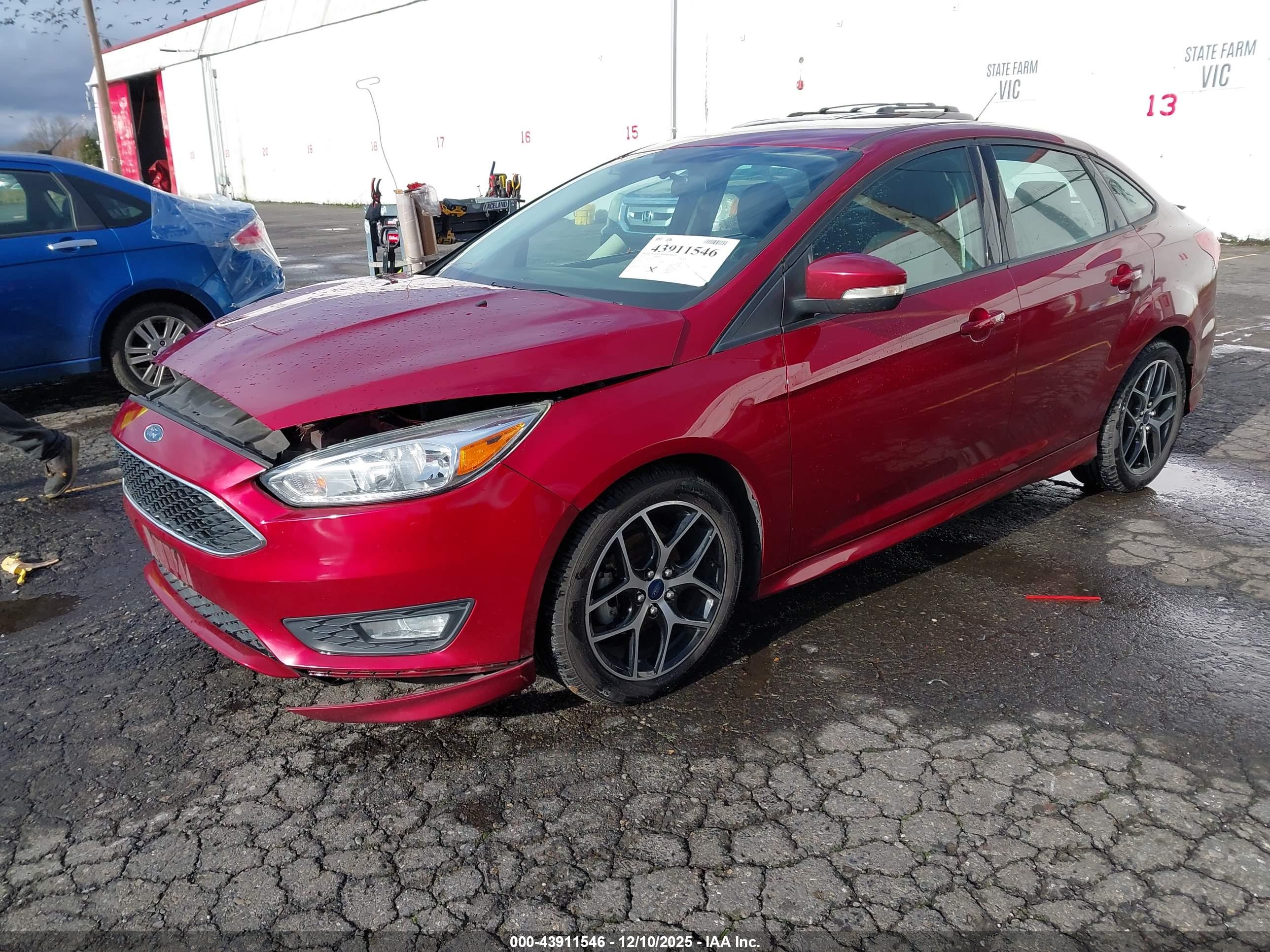 FORD FOCUS image 2