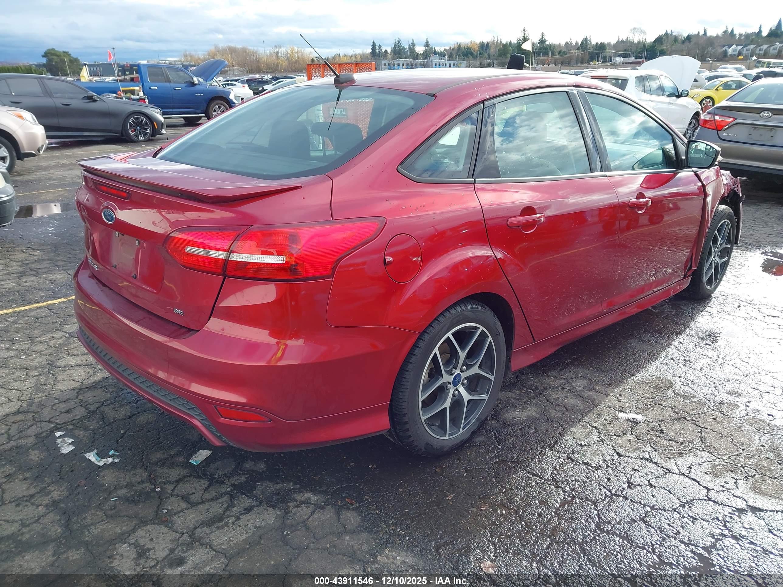 FORD FOCUS image 4