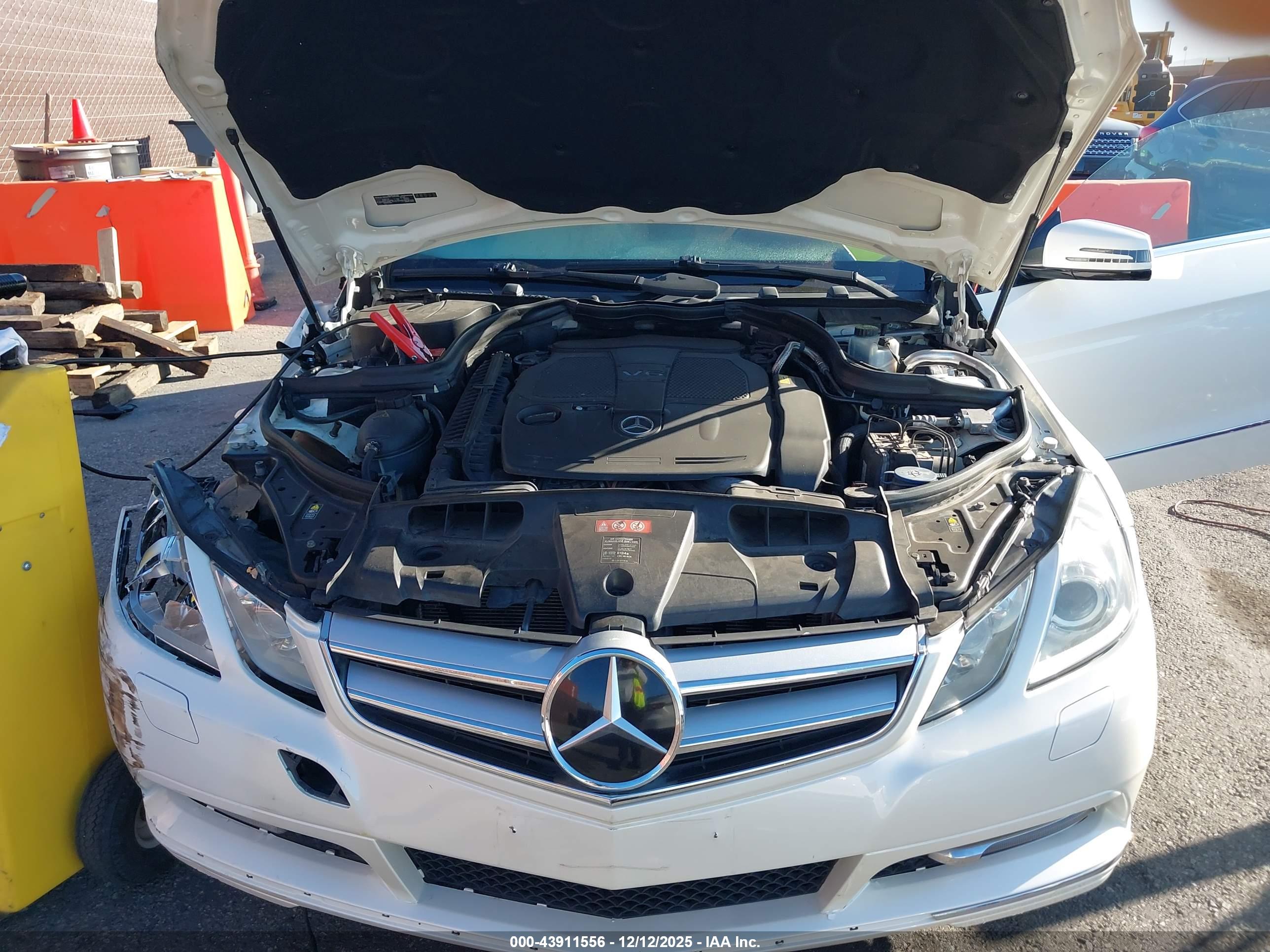 MERCEDES-BENZ E image 10