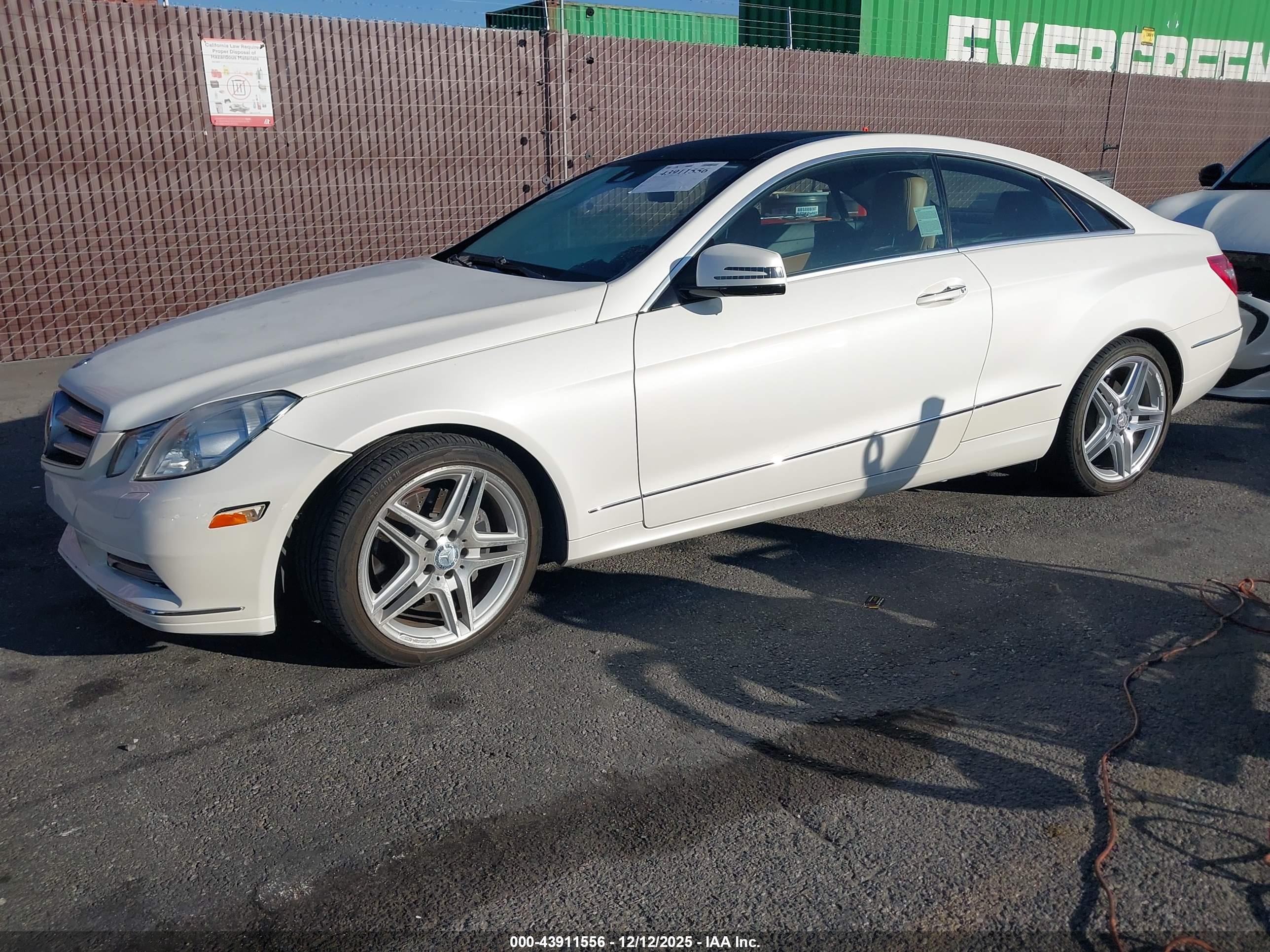 MERCEDES-BENZ E image 2