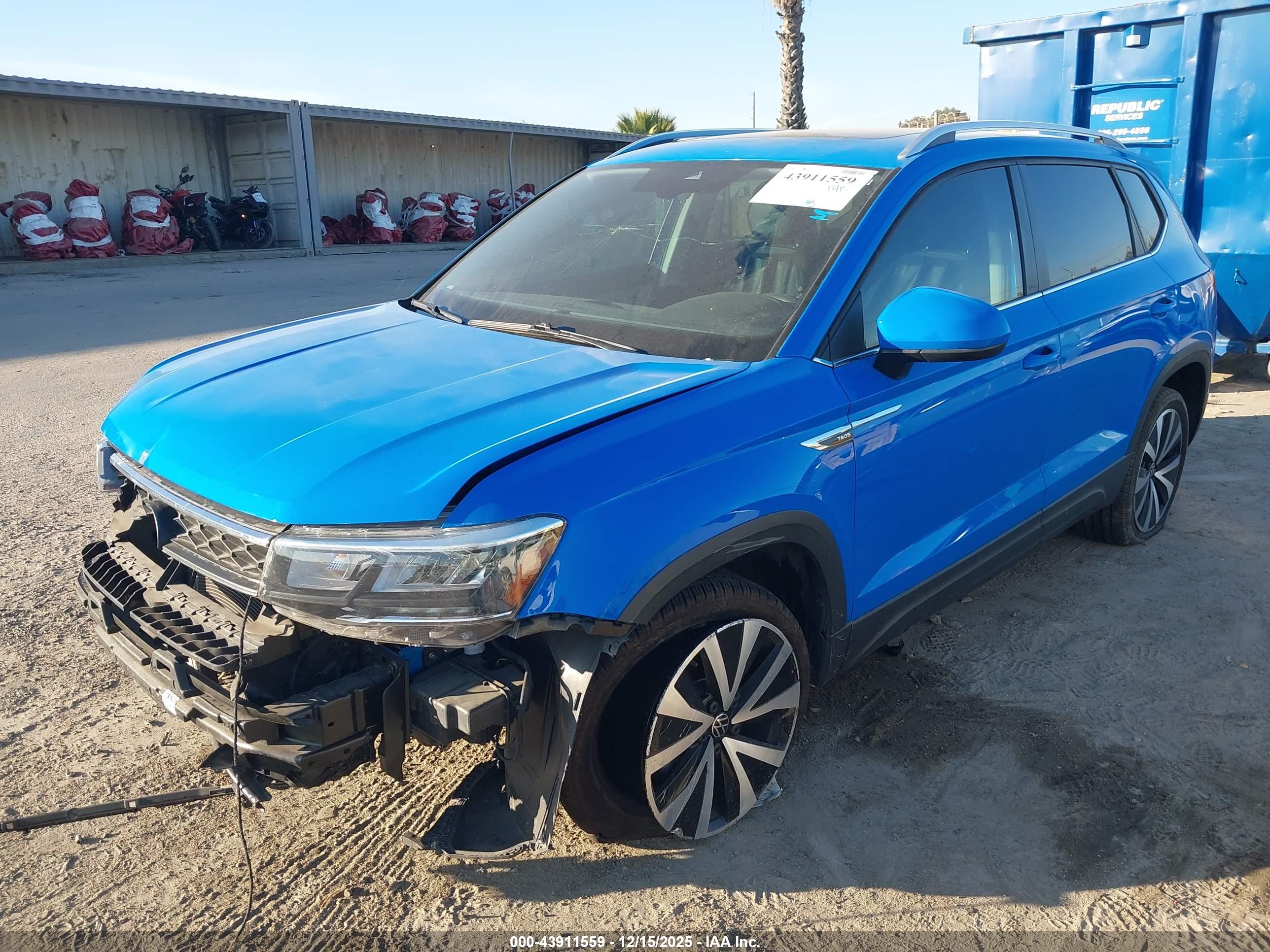 VOLKSWAGEN TAOS image 2