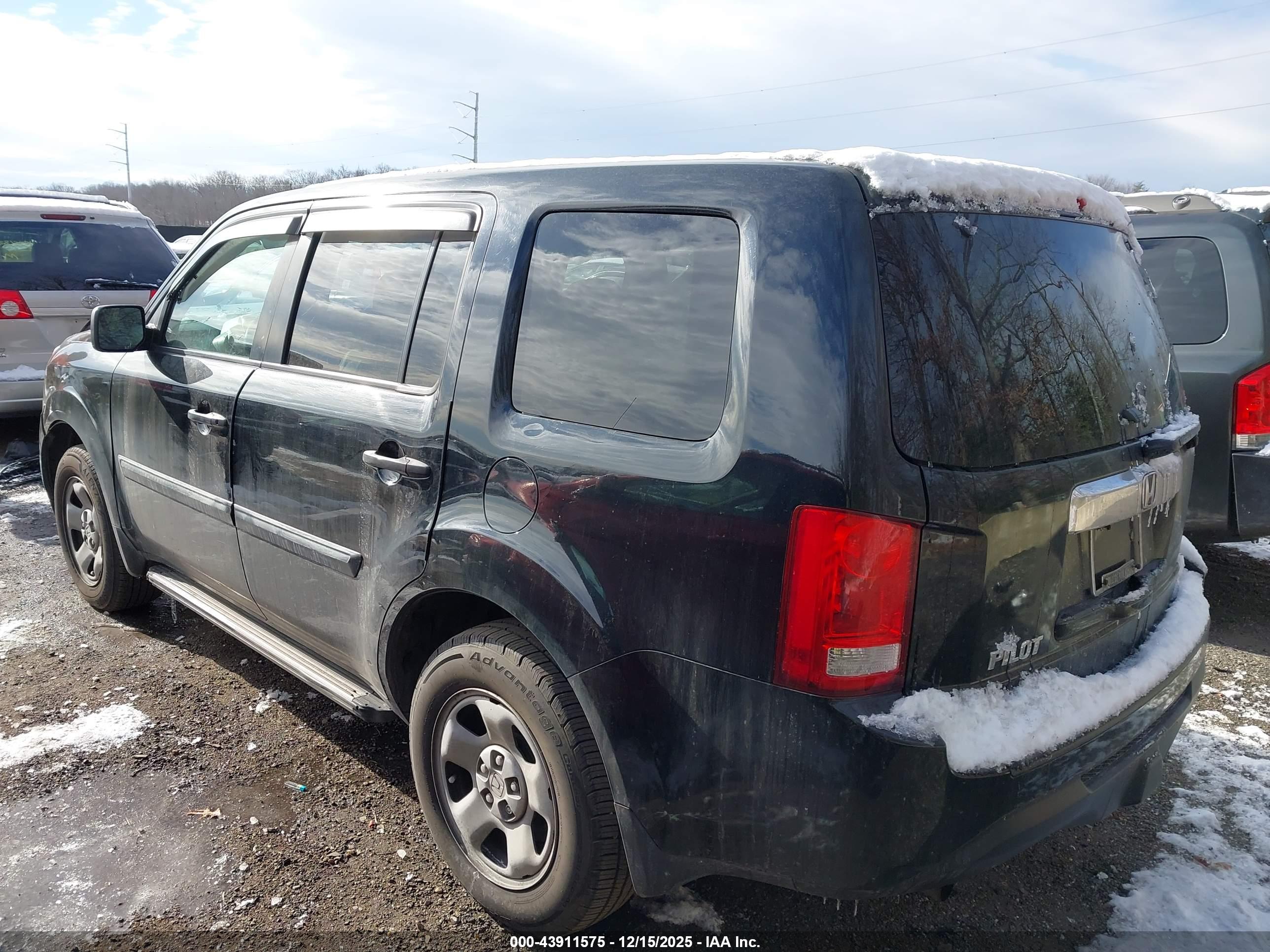 HONDA PILOT image 3