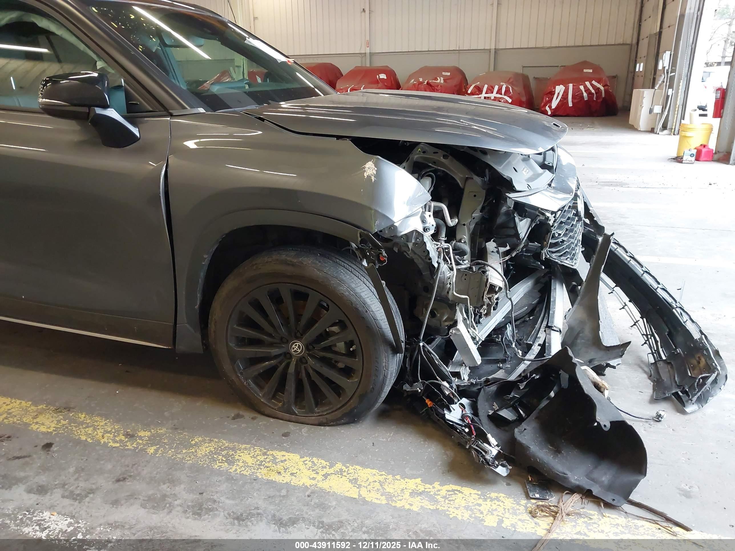 TOYOTA HIGHLANDER image 6