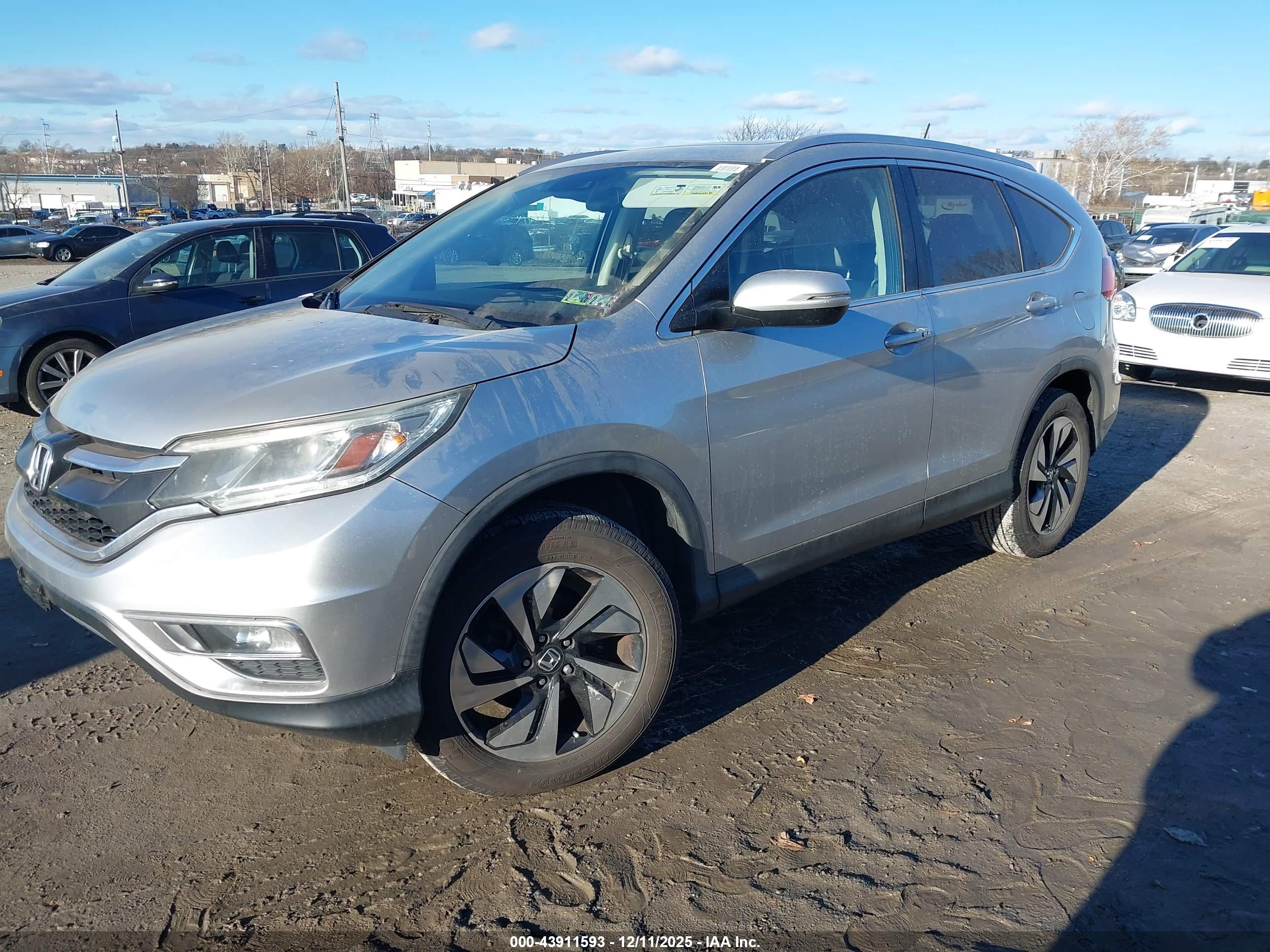 HONDA CR-V image 2