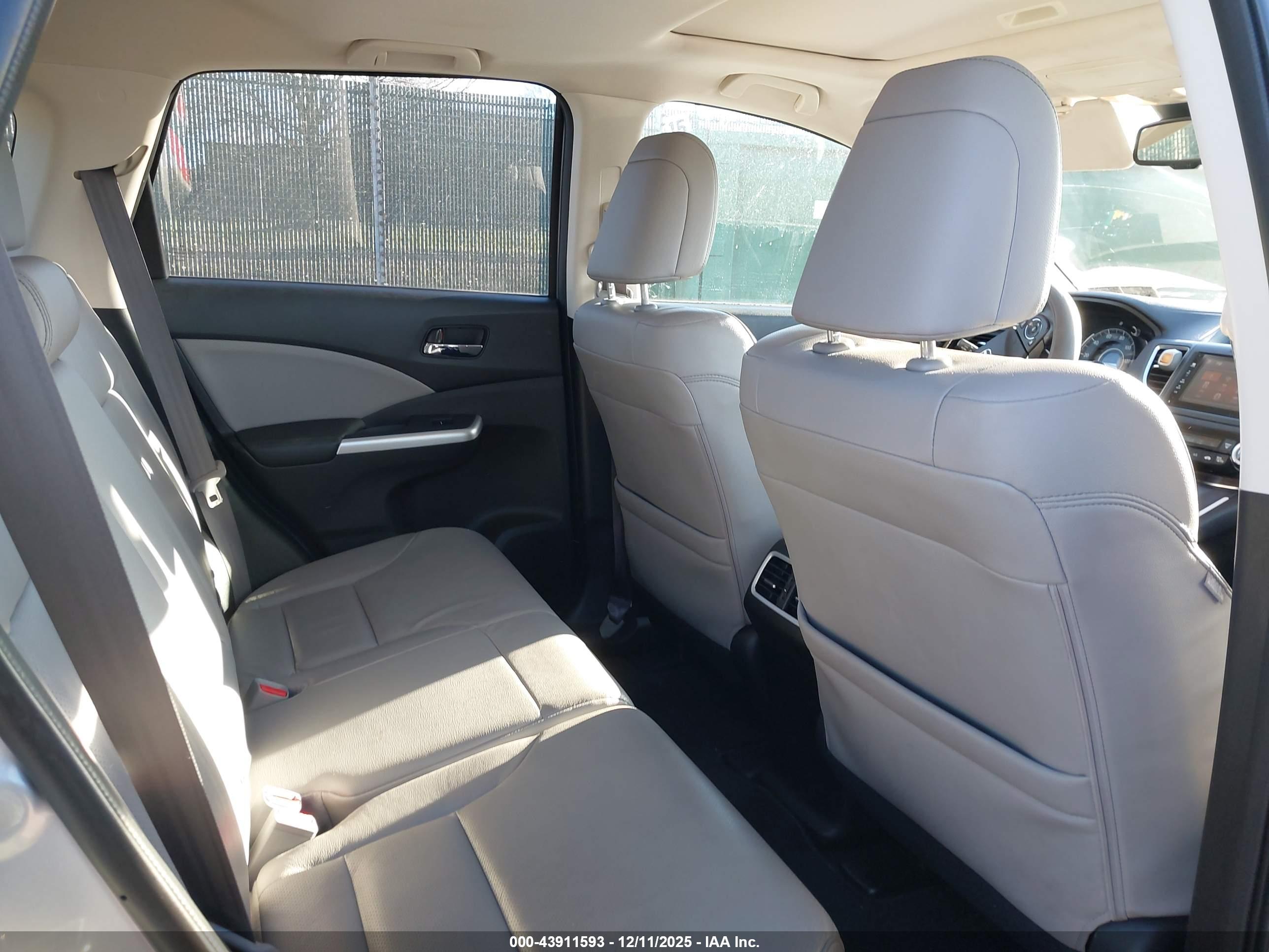 HONDA CR-V image 8