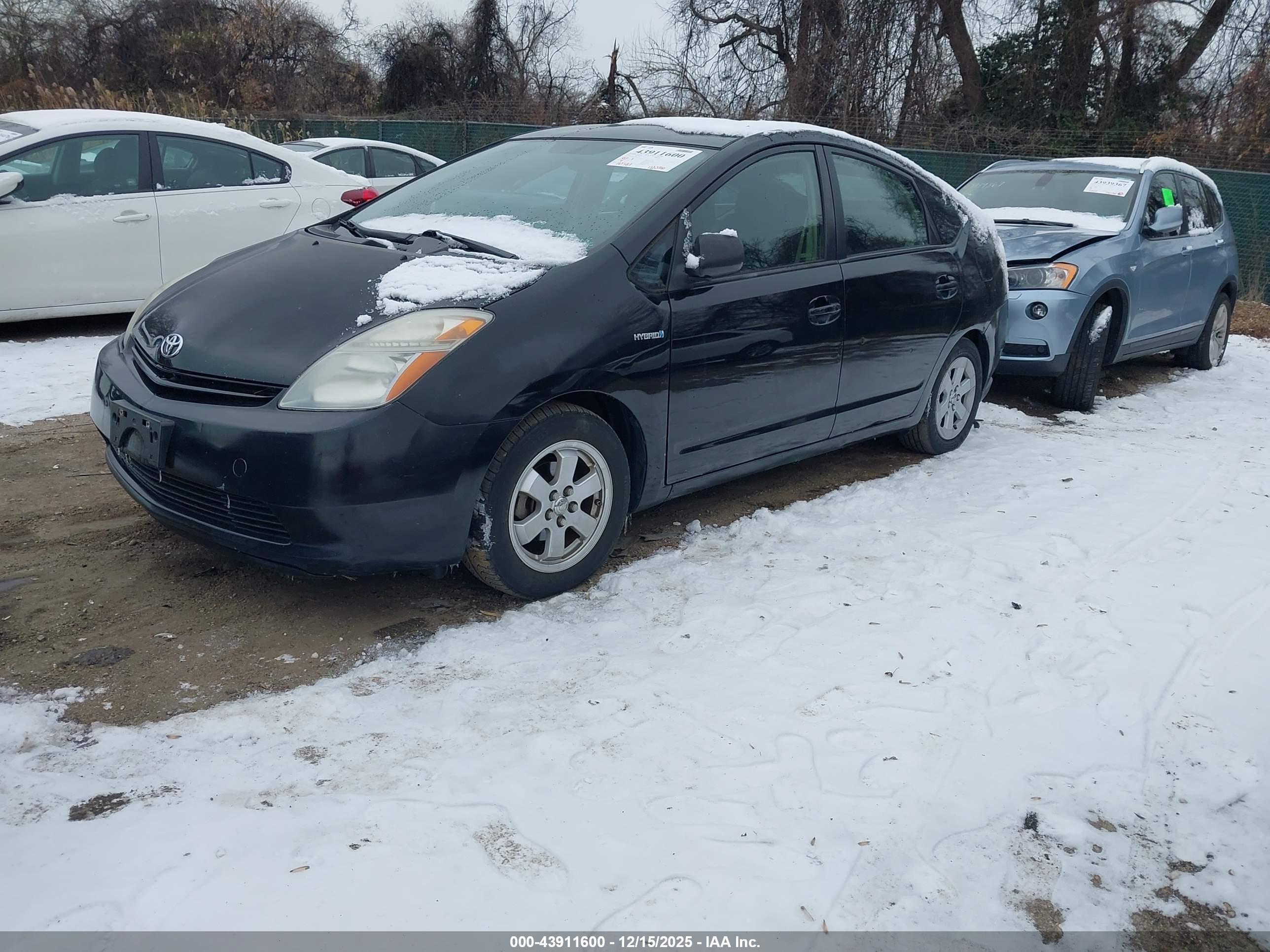 TOYOTA PRIUS image 2