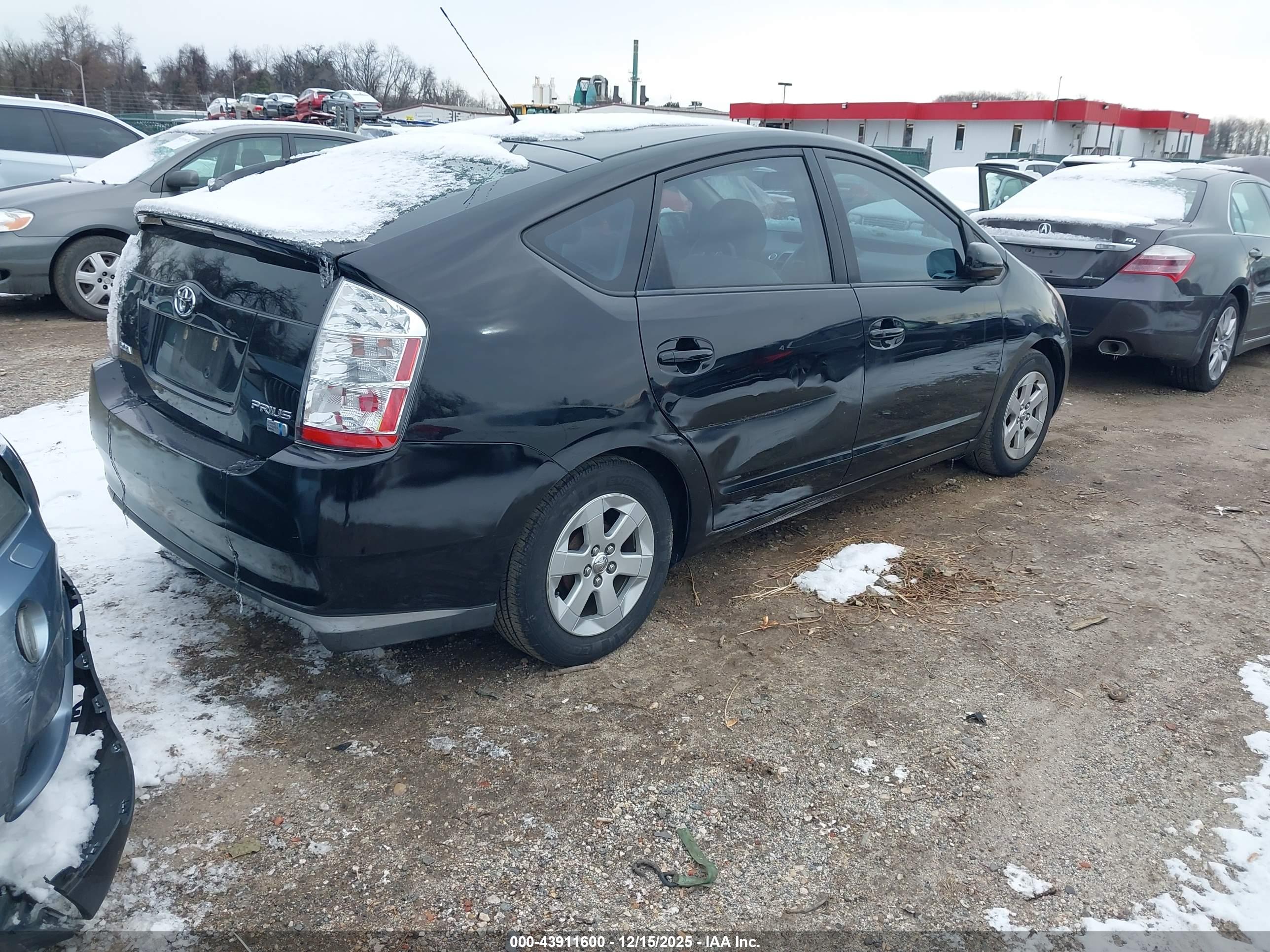TOYOTA PRIUS image 4