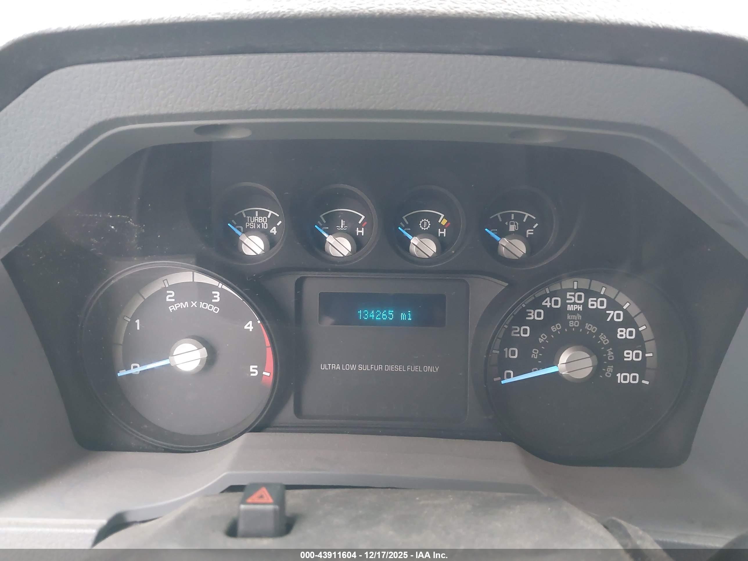FORD F-250 image 7