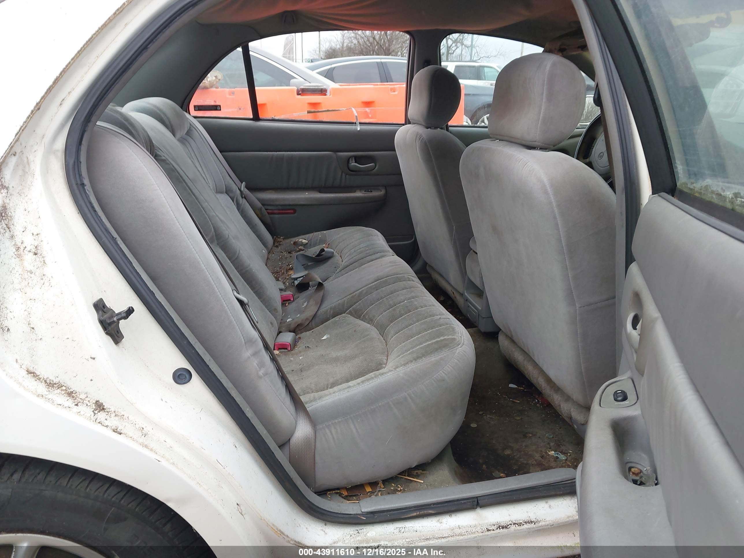 BUICK CENTURY image 8