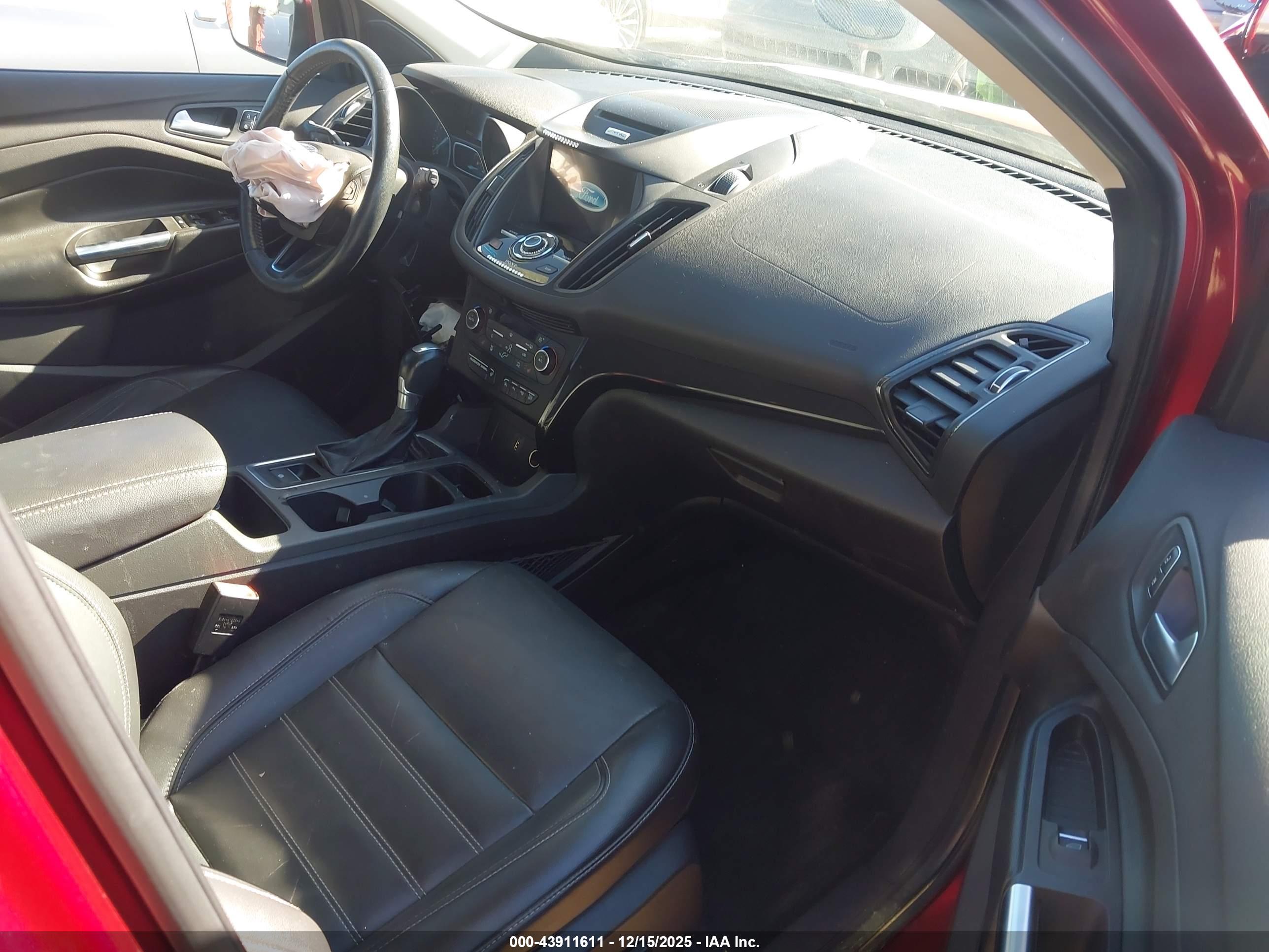 FORD ESCAPE image 5
