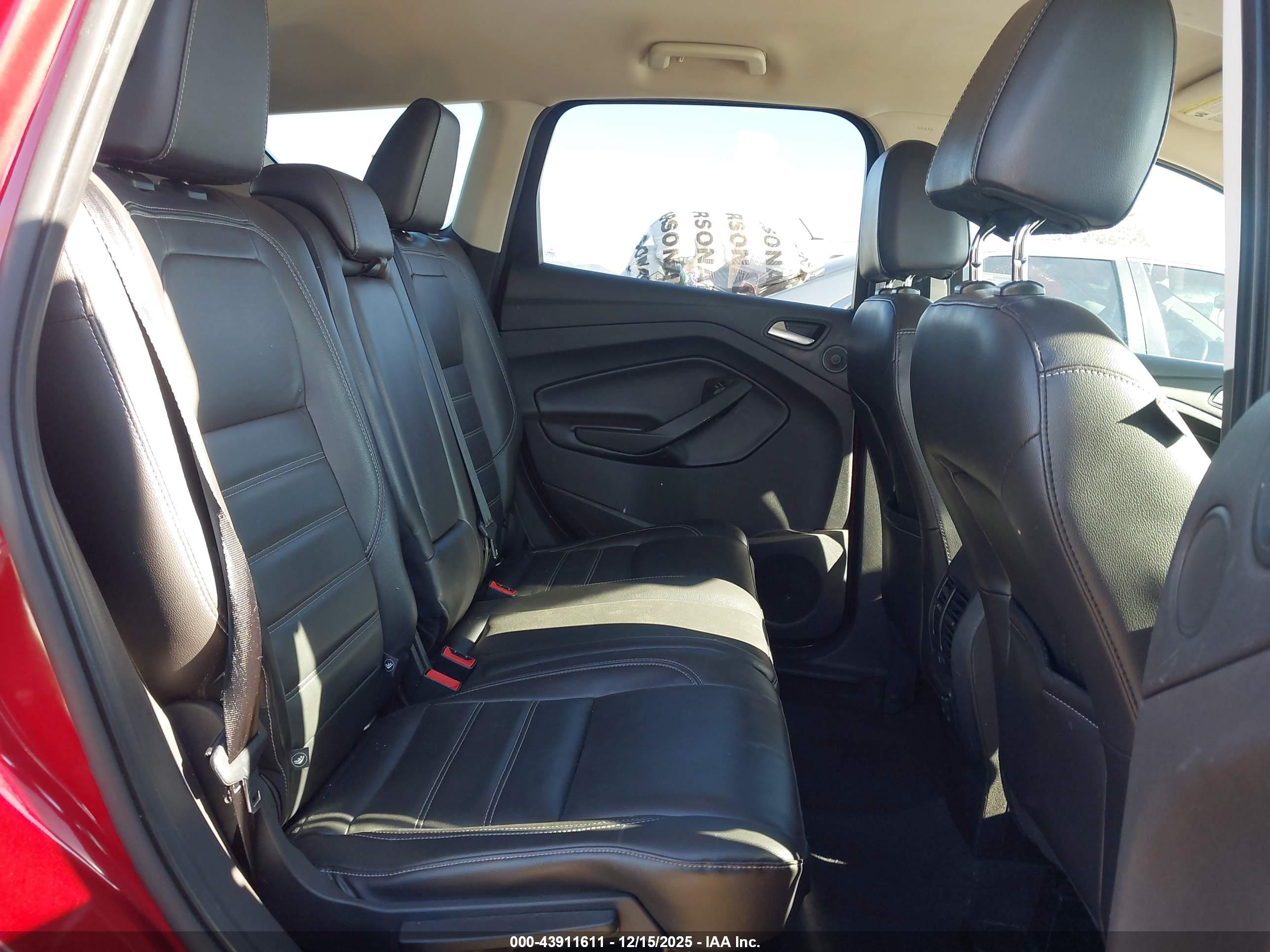 FORD ESCAPE image 8