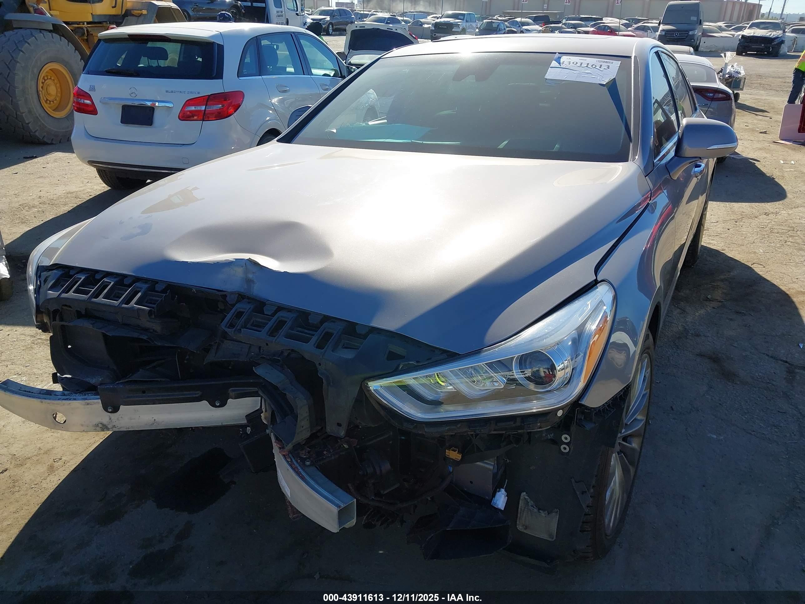 GENESIS G90 image 6