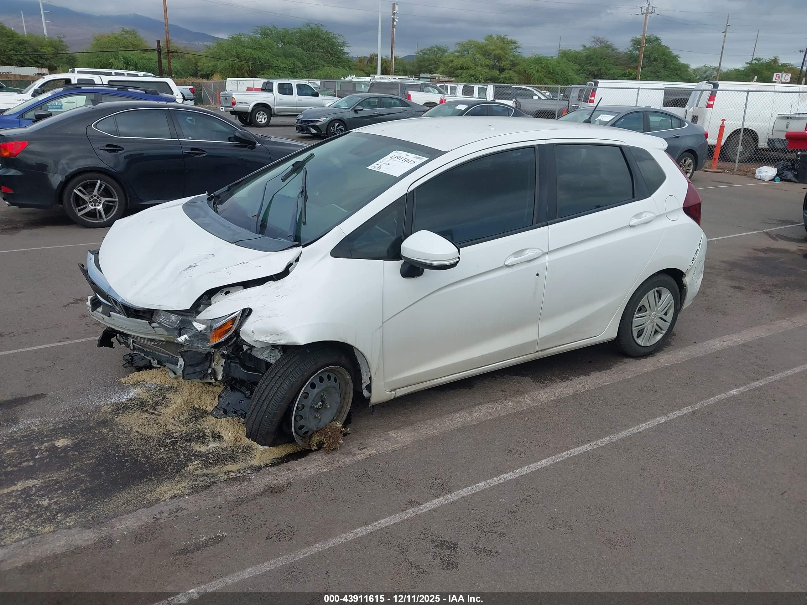 HONDA FIT image 2