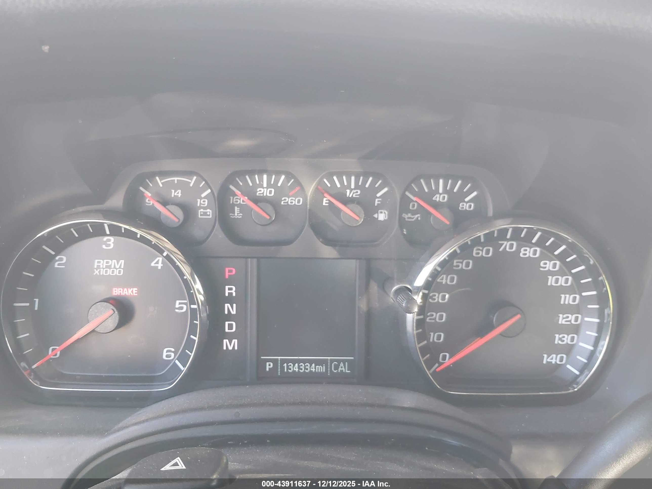 CHEVROLET TAHOE image 7