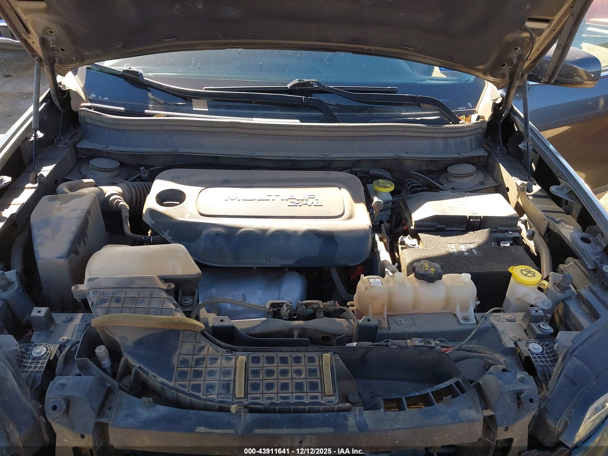 JEEP CHEROKEE image 10