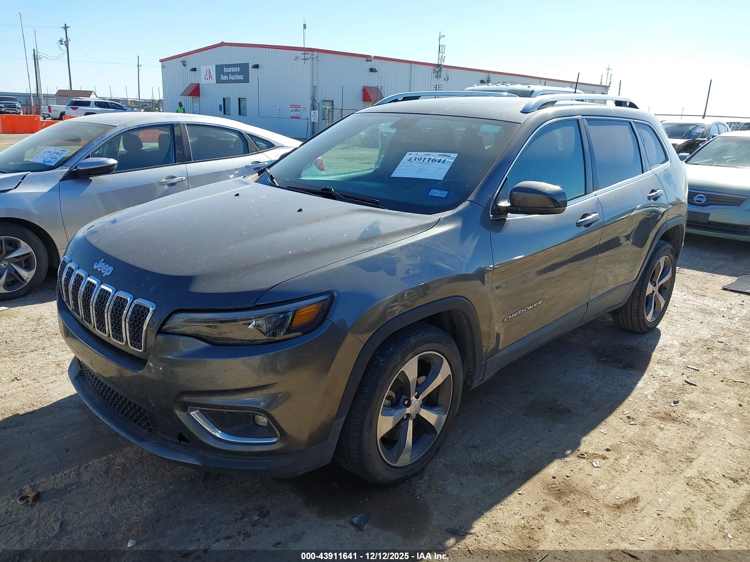 JEEP CHEROKEE image 2