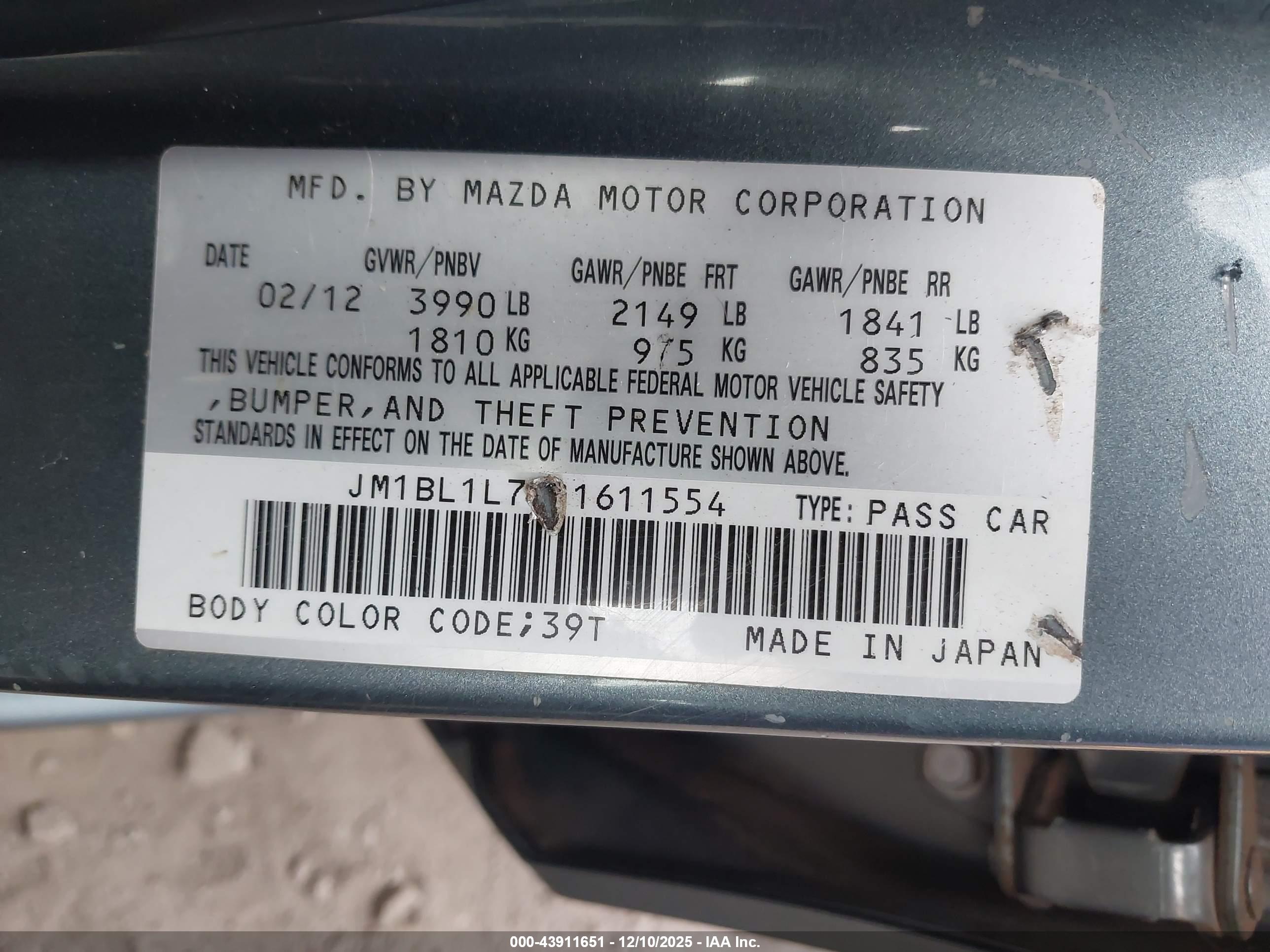 MAZDA 3 image 9