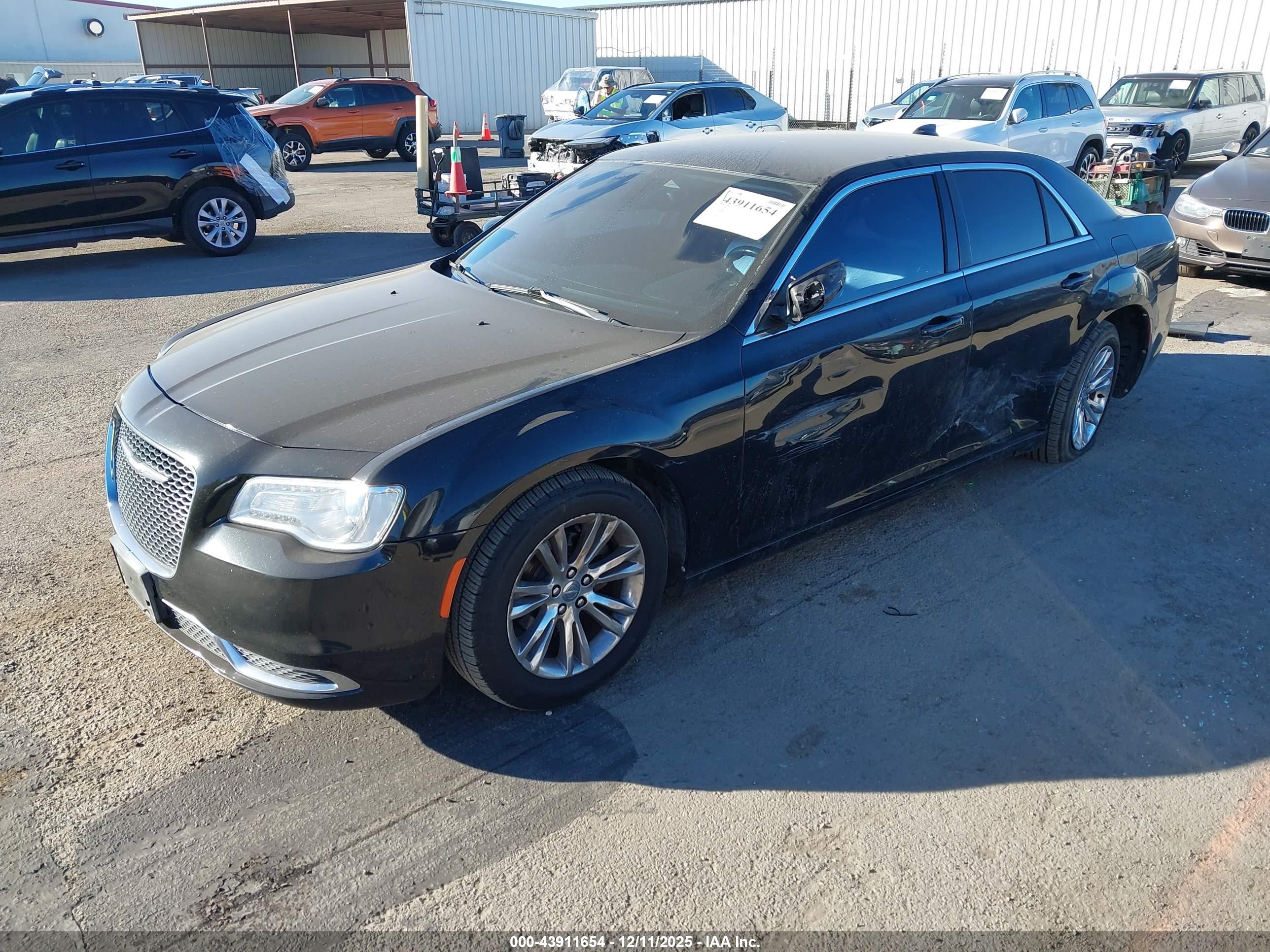 CHRYSLER 300 image 2