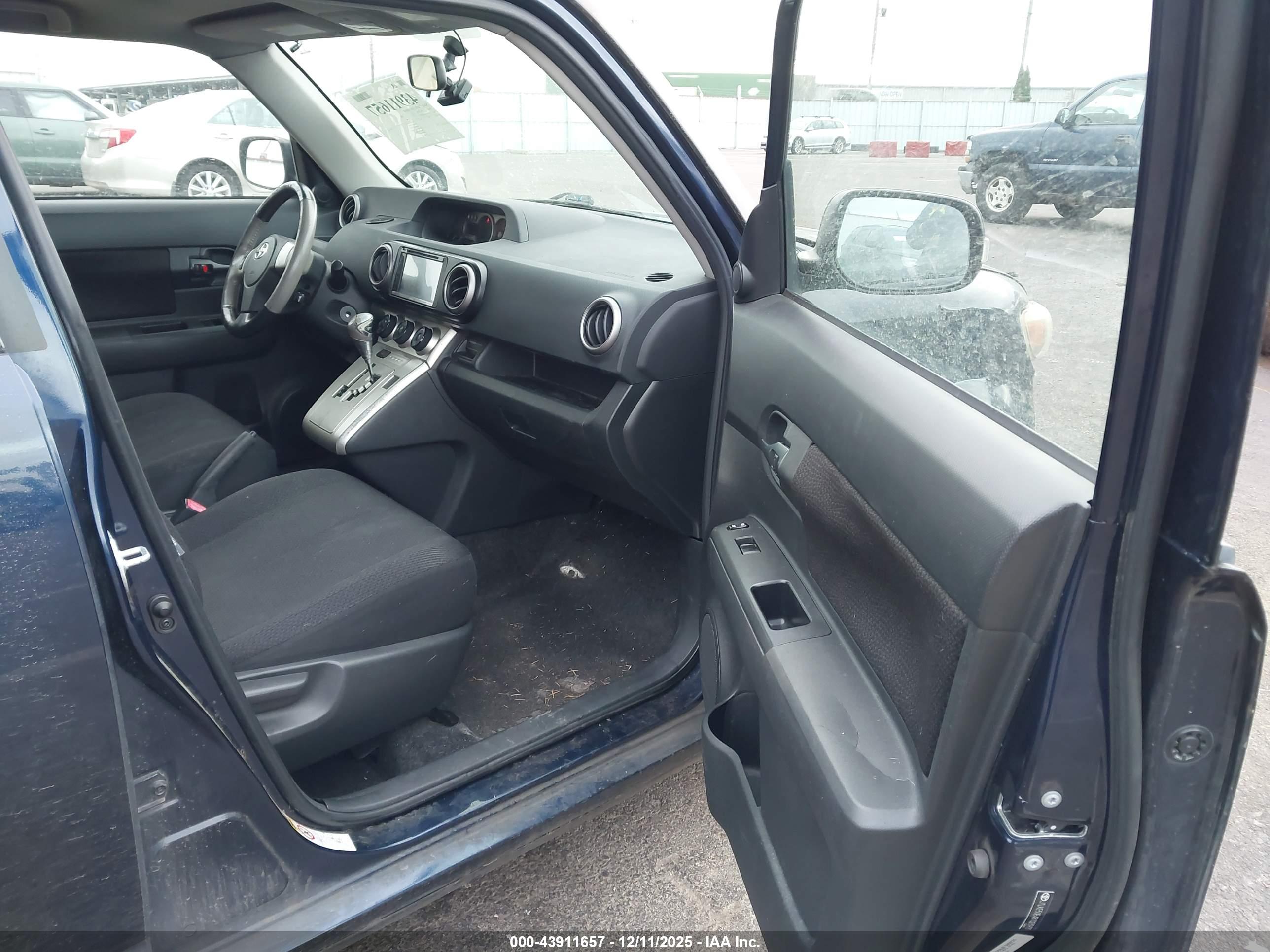 SCION XB image 5